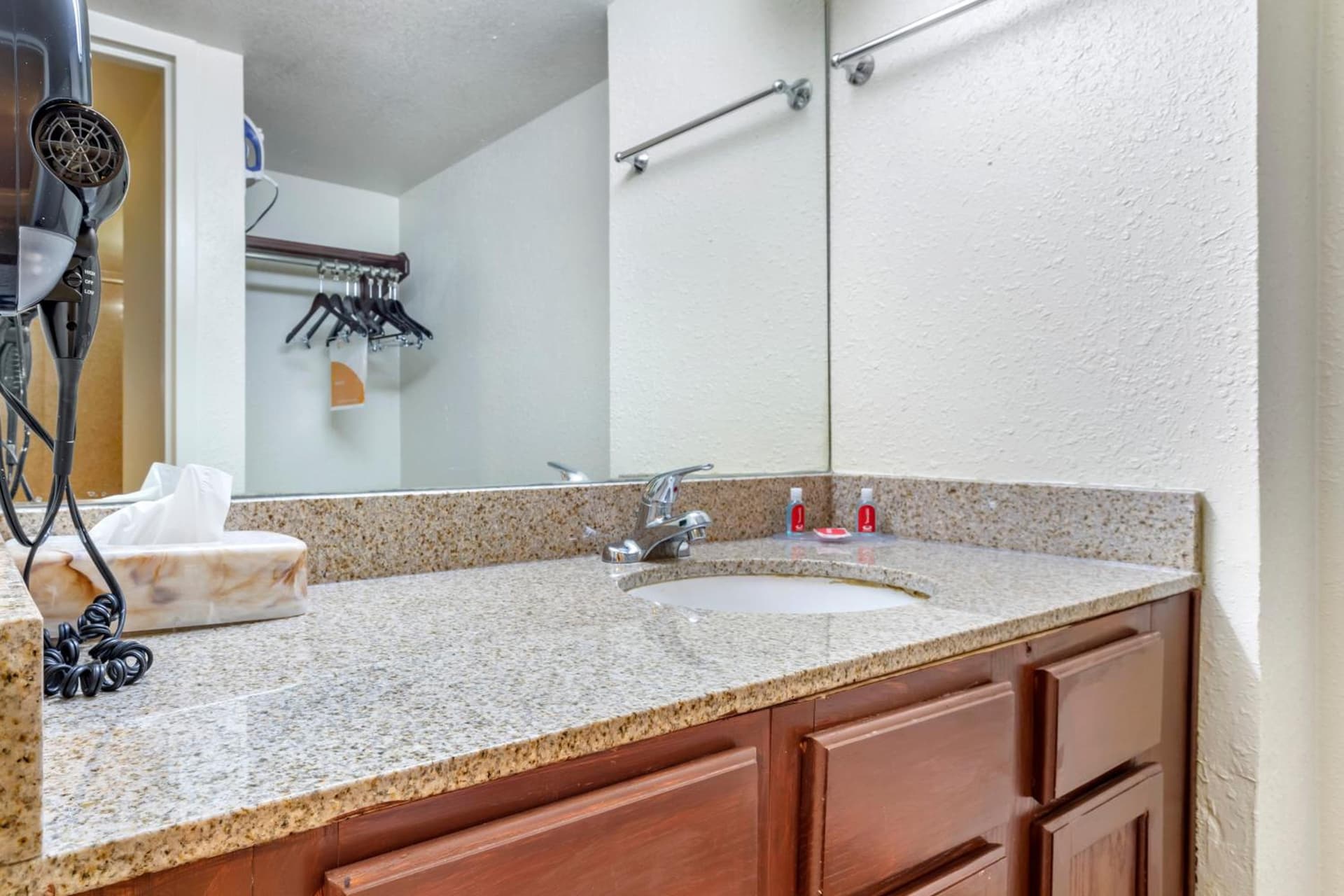 Rose City Inn & Suites gallery photo in Tyler, TX — image 24