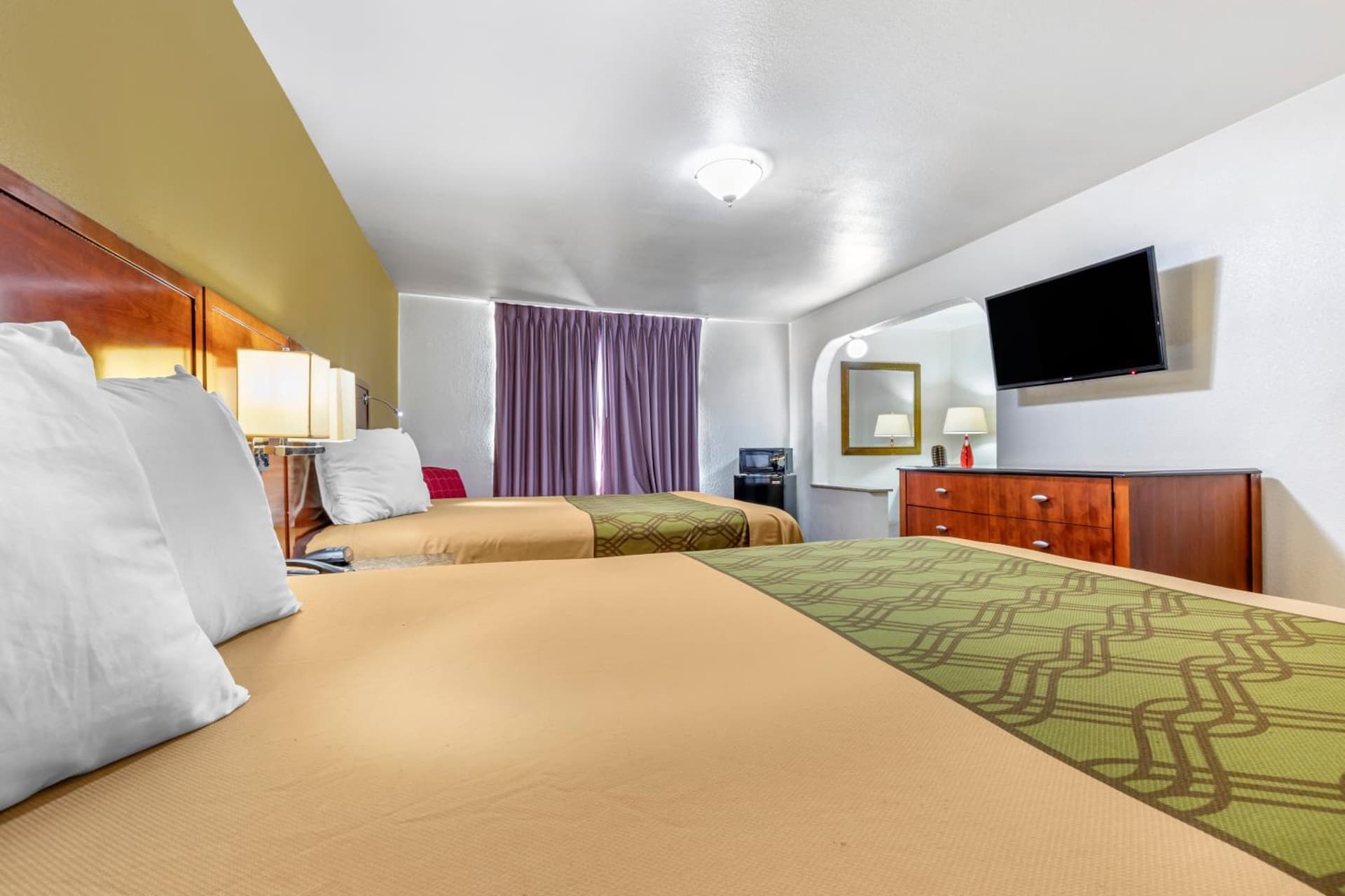 Rose City Inn & Suites gallery photo in Tyler, TX — image 12