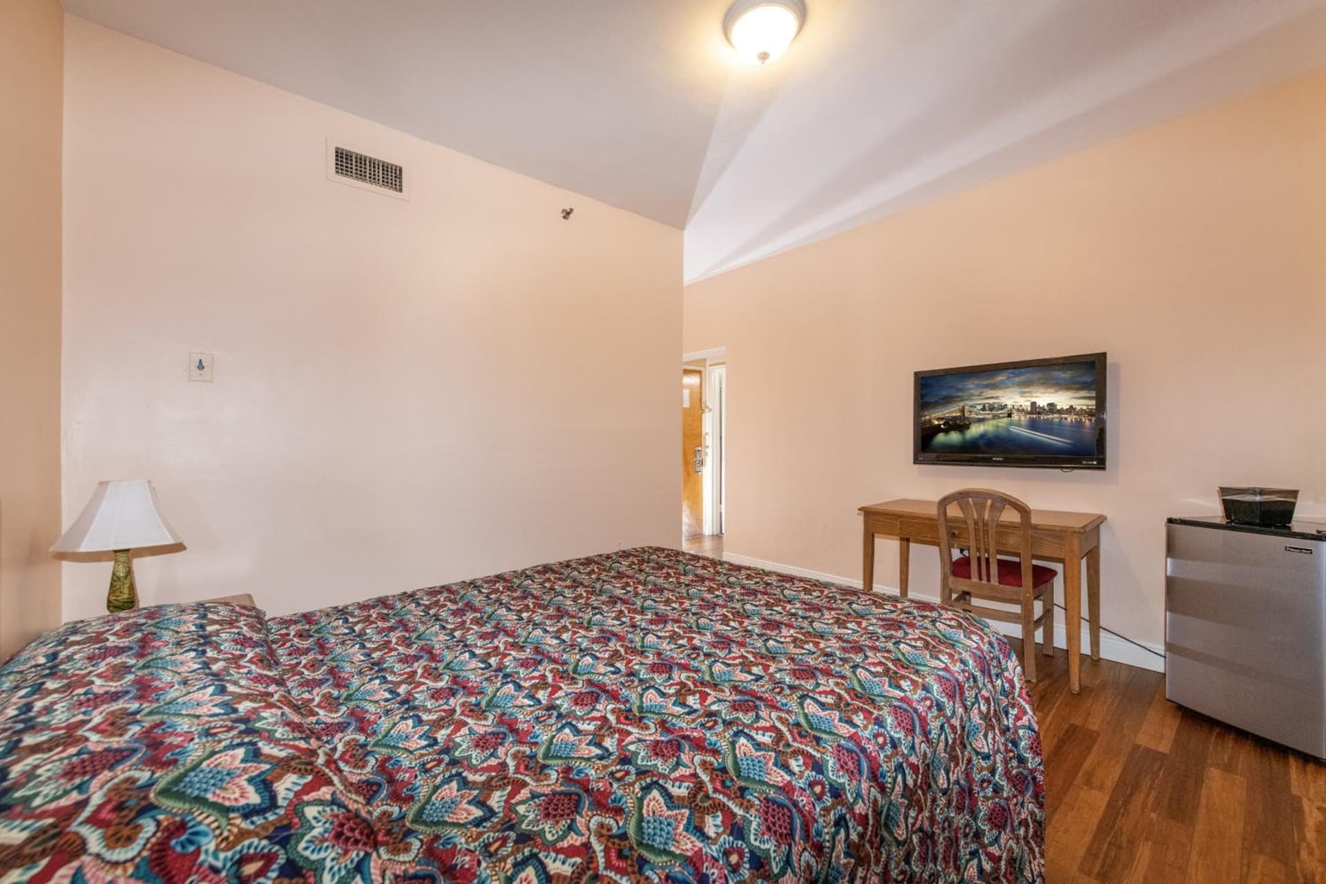 Ocean Beach Hotel interior in Miami Beach, FL — gallery photo 2