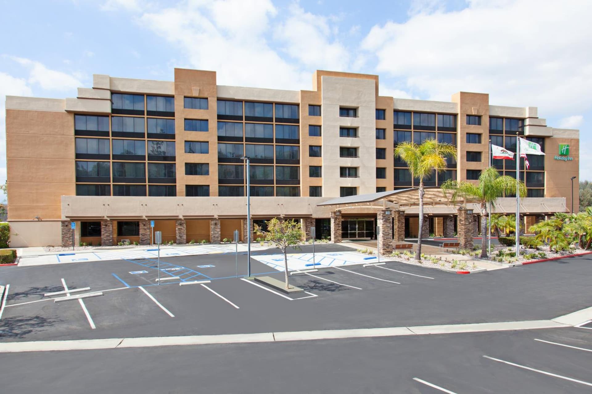 Holiday Inn Diamond Bar - Pomona by IHG interior in Diamond Bar, CA — gallery photo 2