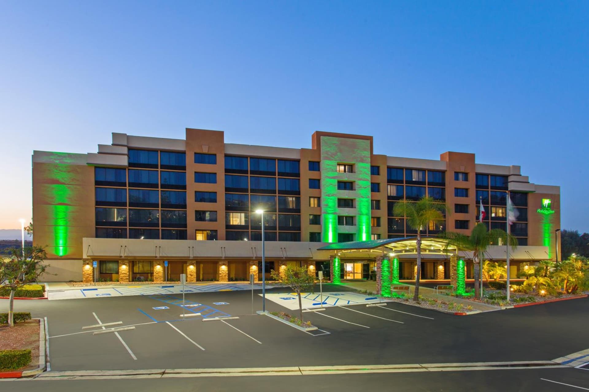 Holiday Inn Diamond Bar - Pomona by IHG property views in Diamond Bar, CA — gallery photo 3