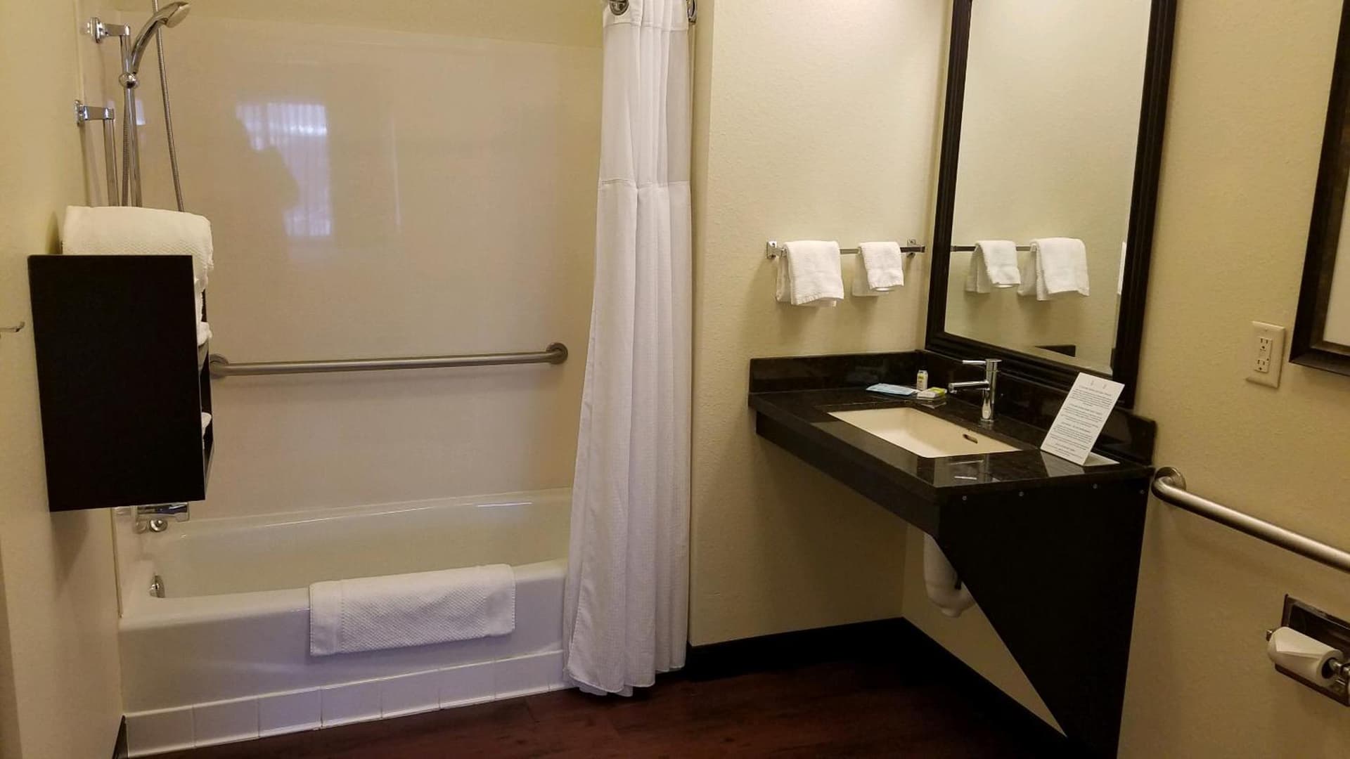 Staybridge Suites Sioux Falls at Empire Mall by IHG interior in Sioux Falls, SD — gallery photo 2