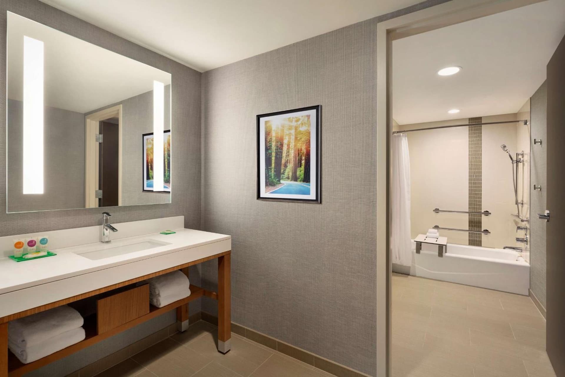 Hyatt Place Vacaville gallery photo in Vacaville, CA — image 24