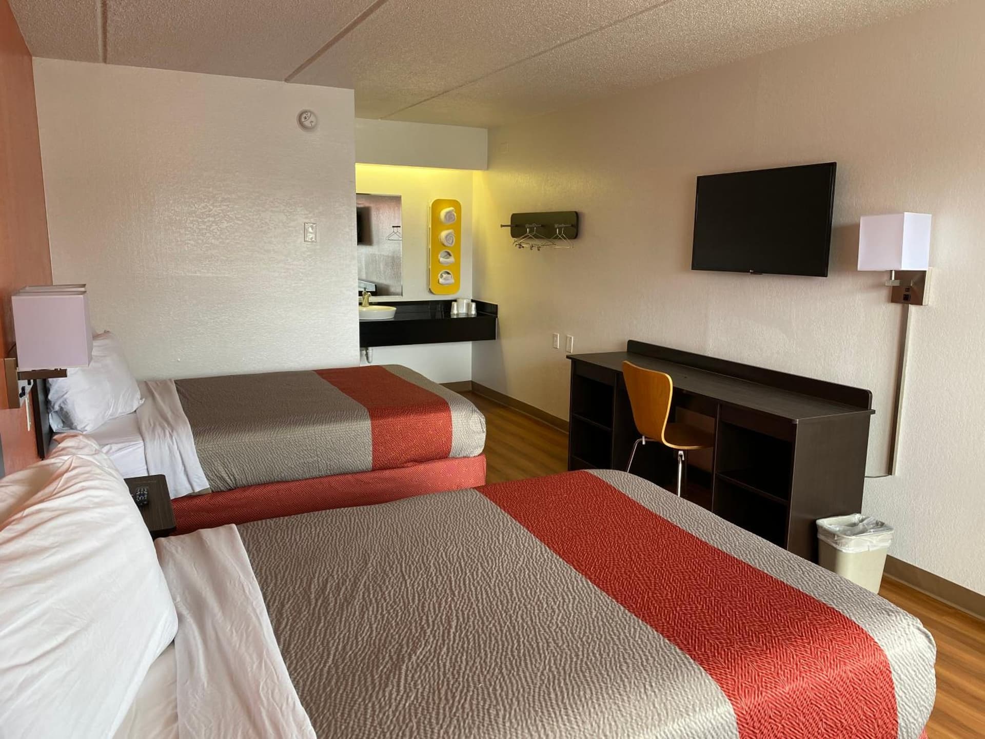 Motel 6-Memphis, TN - Downtown gallery photo in Memphis, TN — image 12