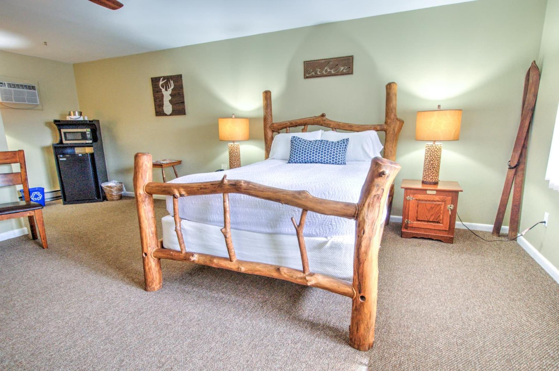 East Shore Lodging gallery photo in Hawley, PA — image 12