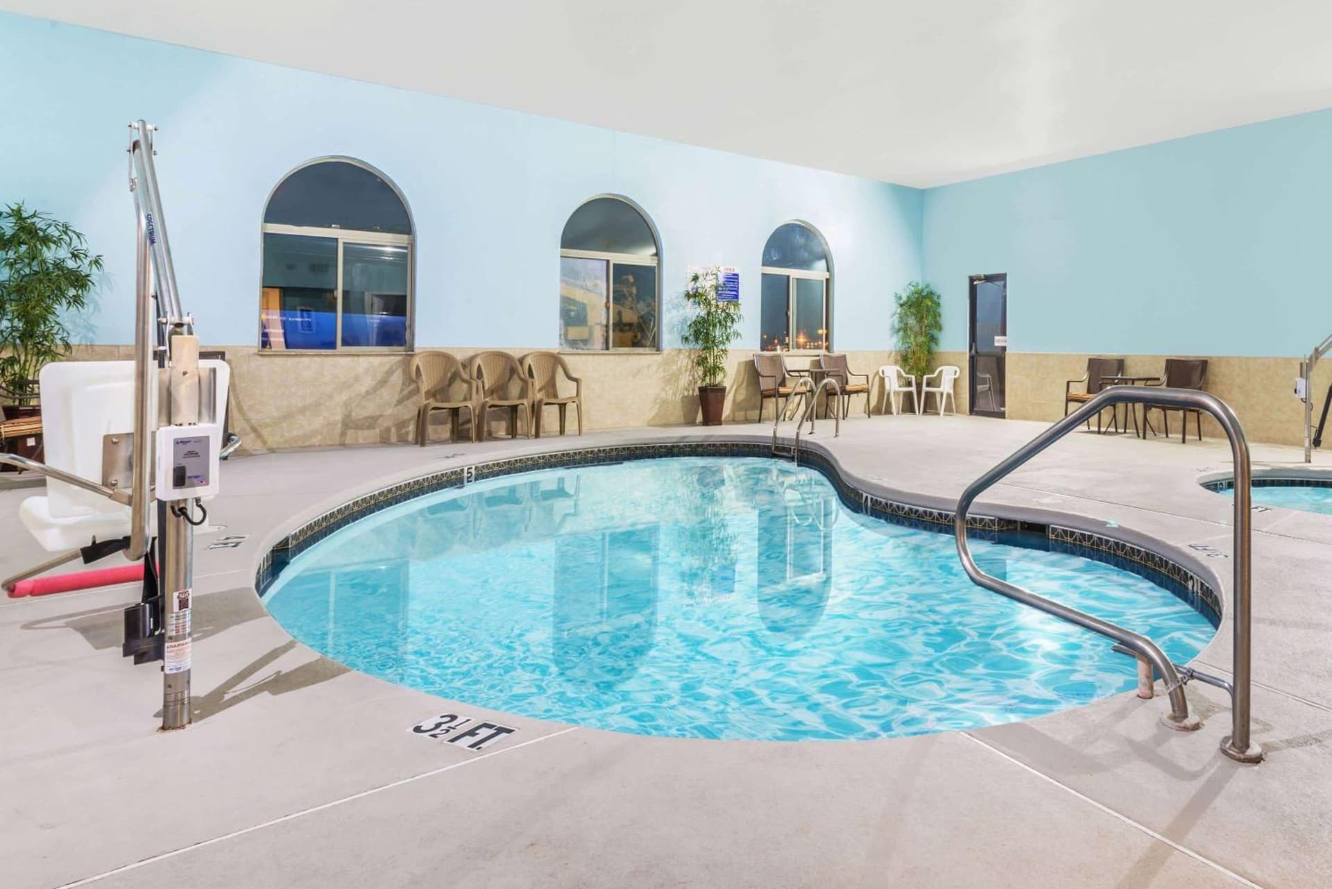 Days Inn by Wyndham Pueblo property views in Pueblo, CO — gallery photo 3