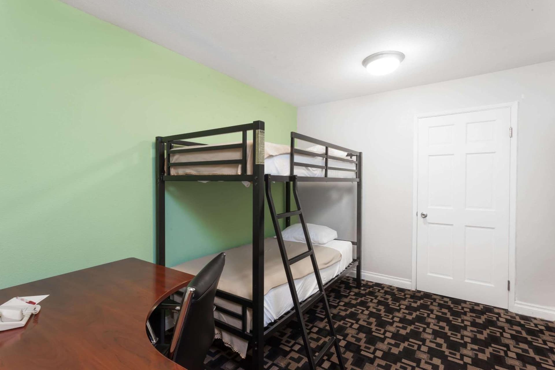 Ramada by Wyndham Oceanside gallery photo in Oceanside, CA — image 19