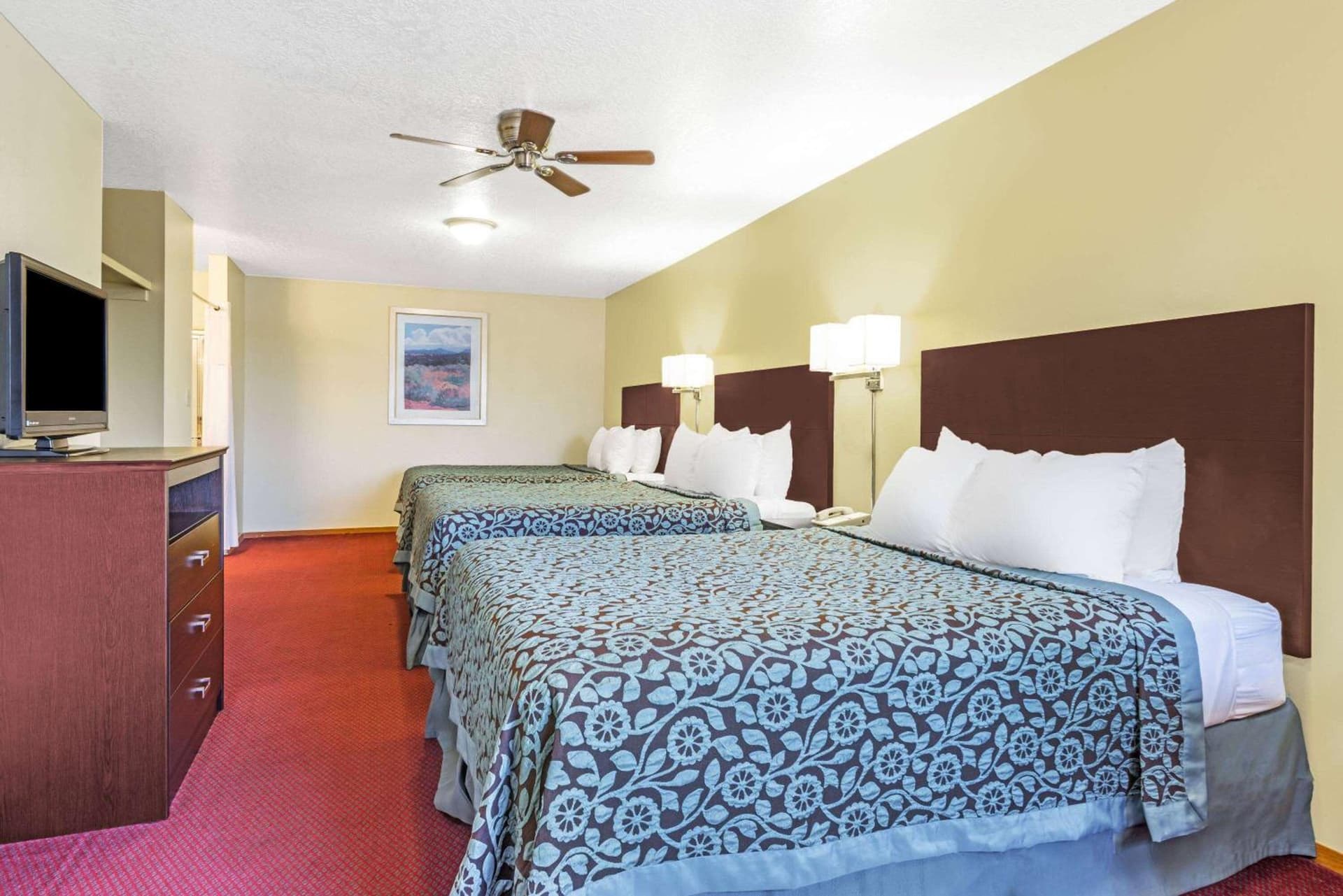 Days Inn by Wyndham Pueblo gallery photo in Pueblo, CO — image 9