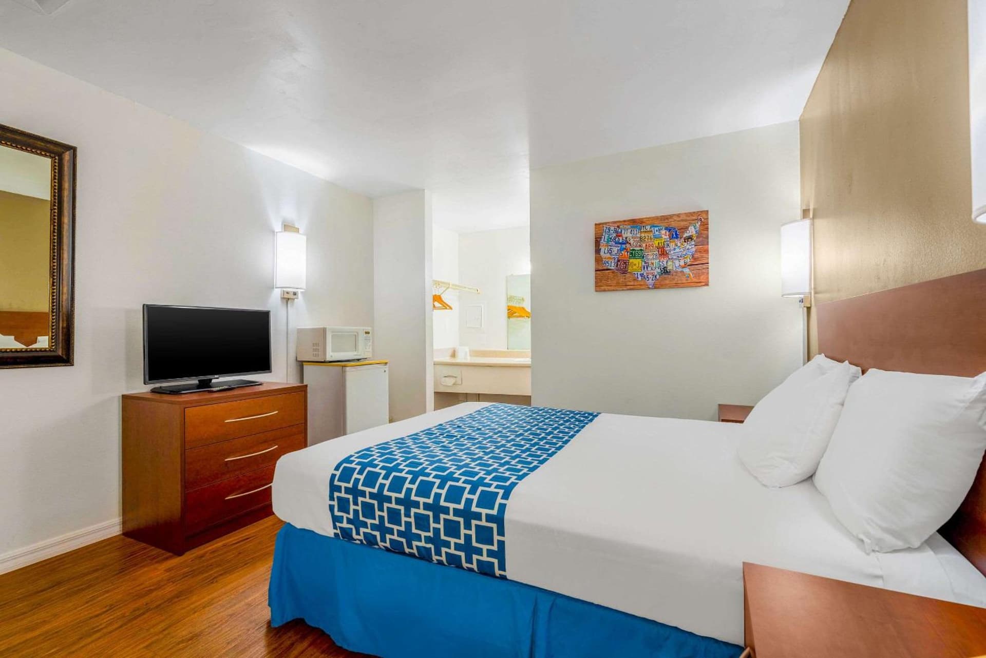 Econo Lodge Crystal River gallery photo in Crystal River, FL — image 42