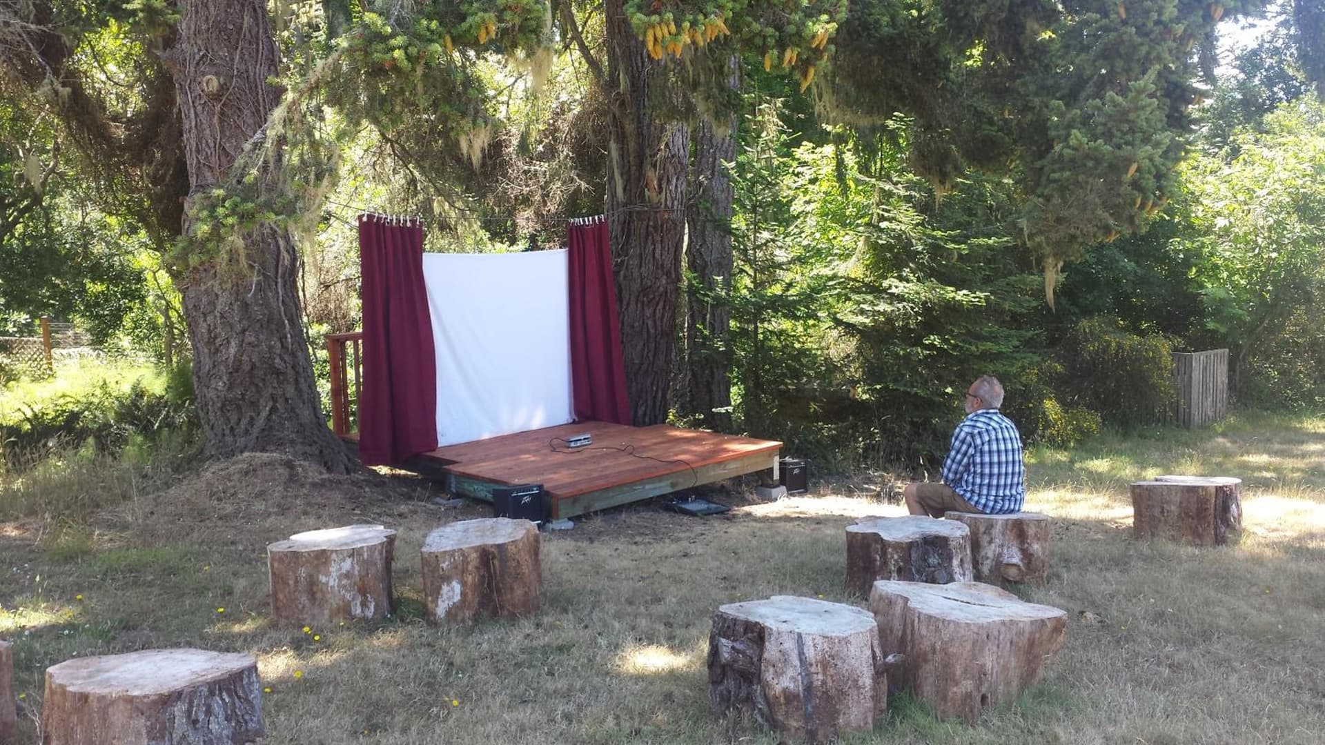 The Andiron Seaside Inn & Cabins property views in Little River, CA — gallery photo 3