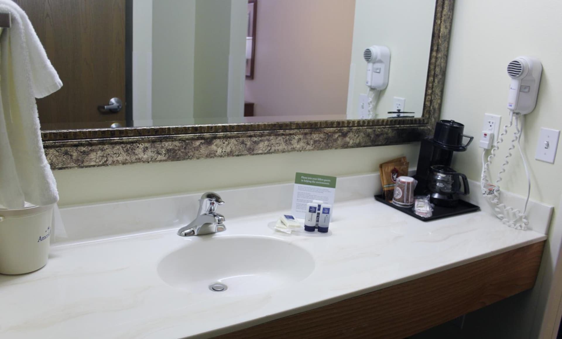 AmericInn by Wyndham Cedar Rapids Airport gallery photo in Cedar Rapids, IA — image 19