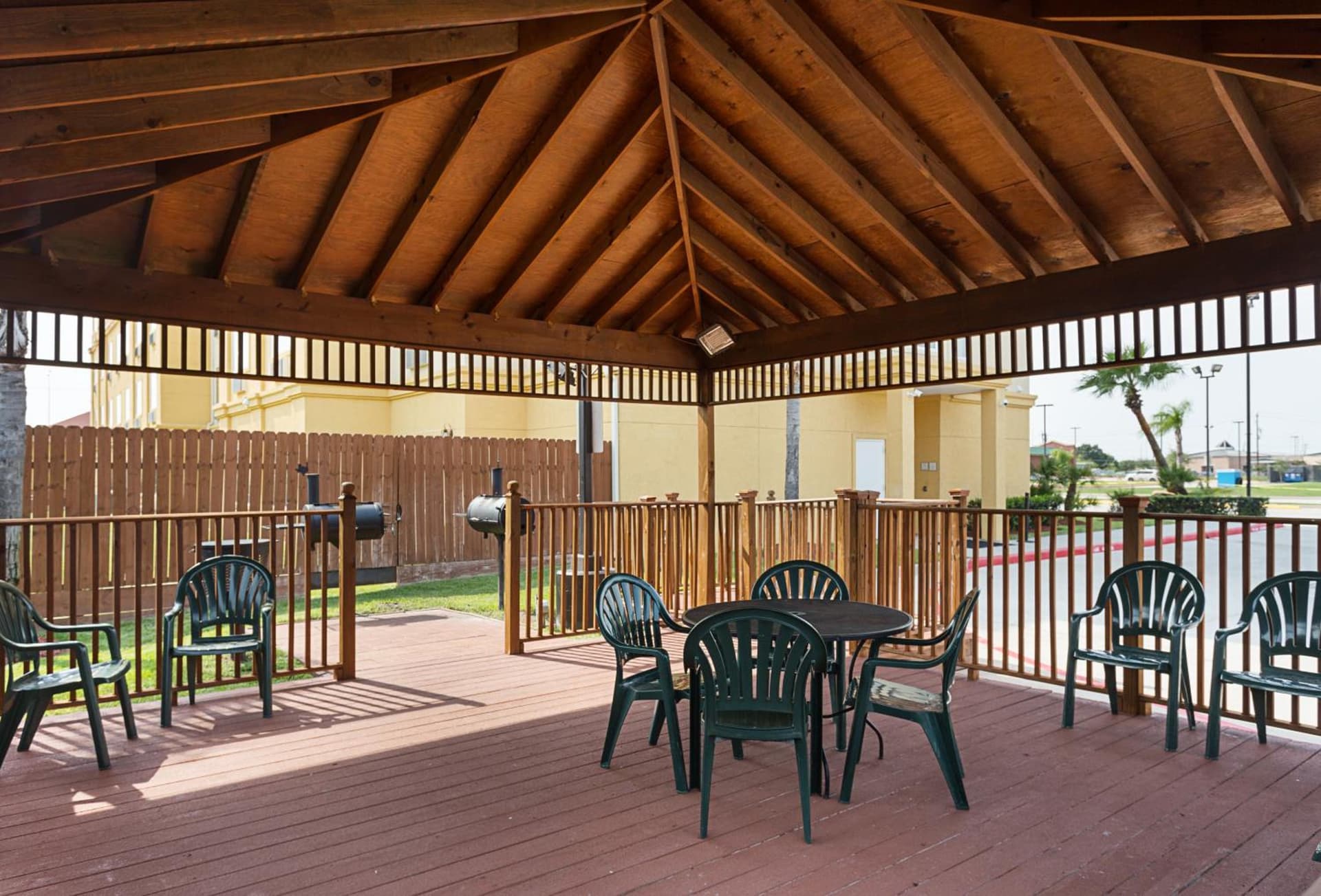 La Quinta by Wyndham Houston Channelview gallery photo in Houston, TX — image 18