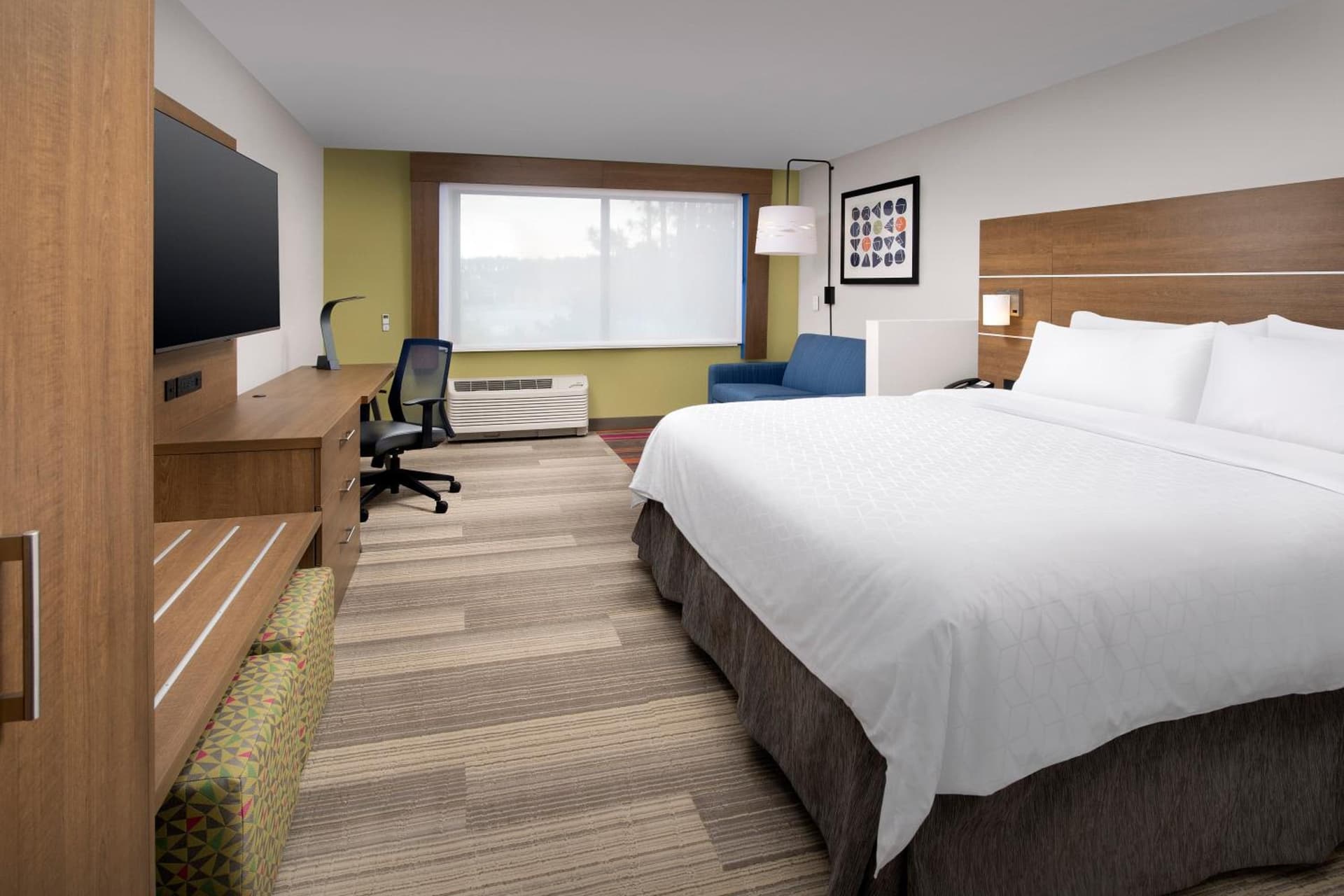 Holiday Inn Express Pensacola Downtown by IHG property views in Pensacola, FL — gallery photo 3