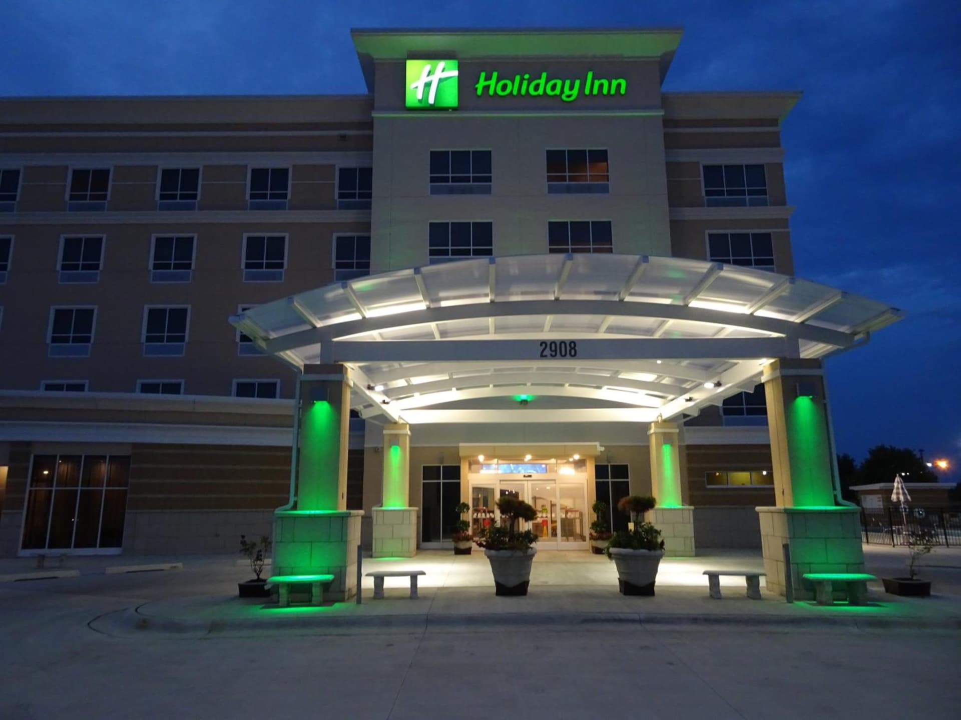 Holiday Inn - Jonesboro by IHG featured exterior or lobby in Jonesboro, AR — similar hotel