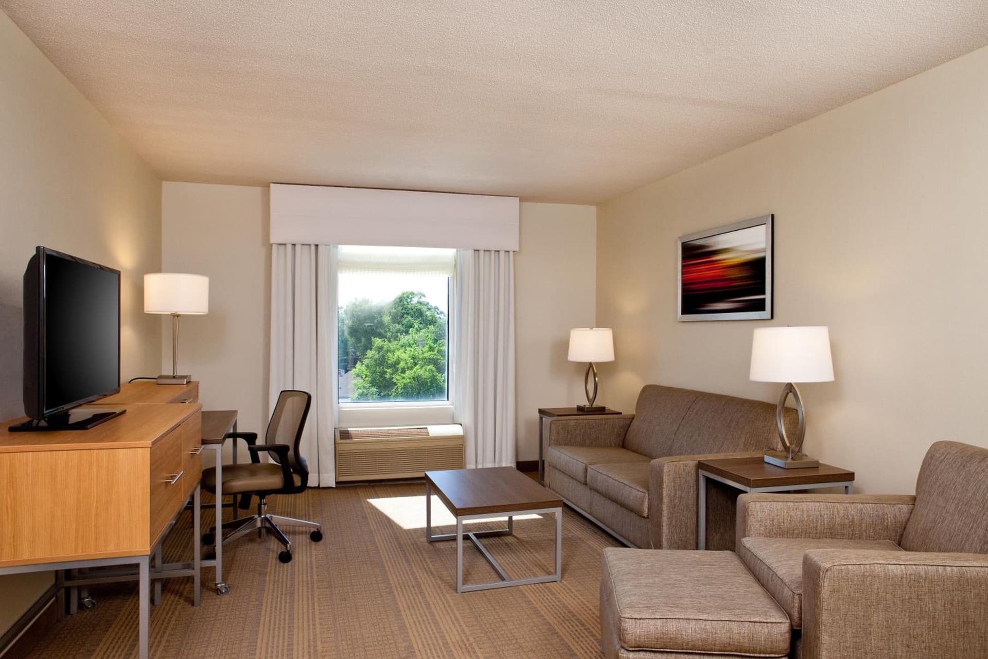 Holiday Inn Little Rock-Presidential-Downtown by IHG interior in Little Rock, AR — gallery photo 2