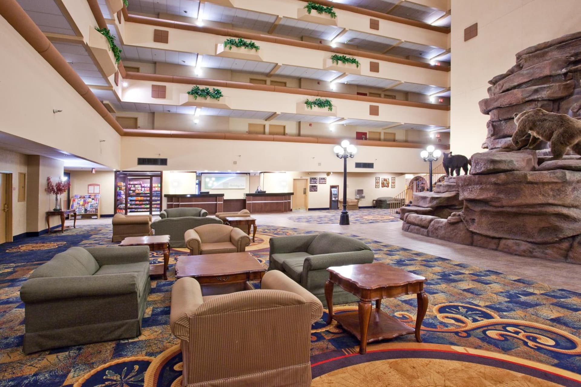 Holiday Inn Great Falls-Convention Center by IHG interior in Great Falls, MT — gallery photo 2