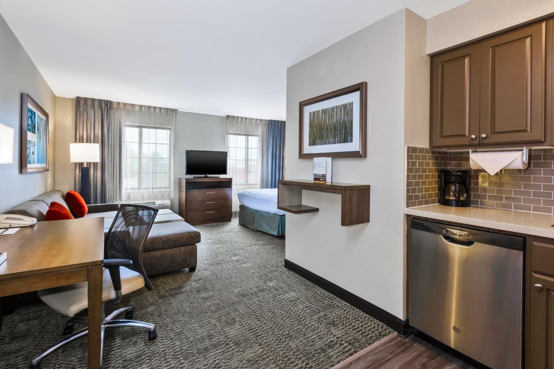Staybridge Suites Kalamazoo by IHG gallery photo in Kalamazoo, MI — image 43