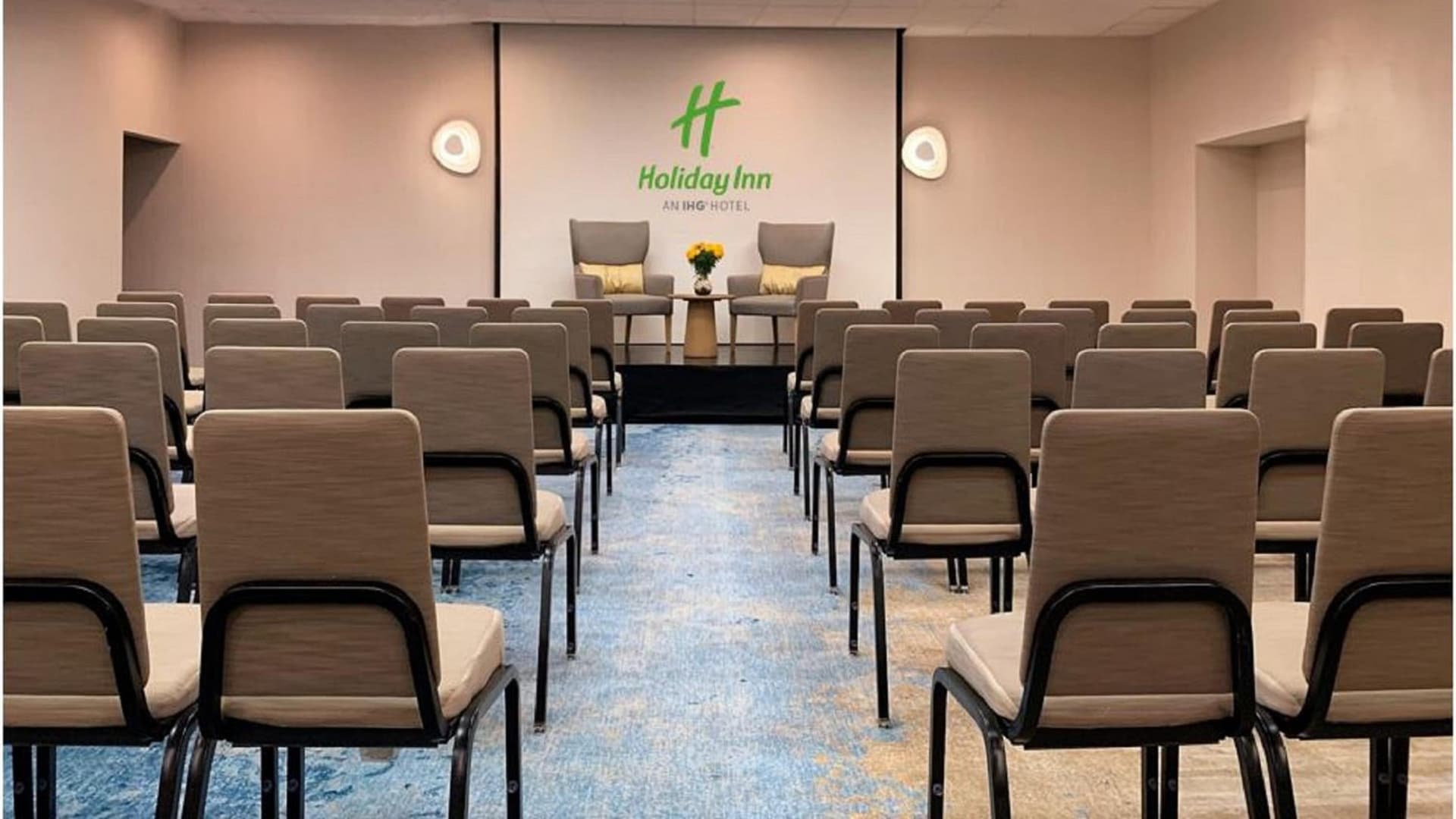 Holiday Inn Los Angeles - LAX Airport by IHG gallery photo in Los Angeles, CA — image 21
