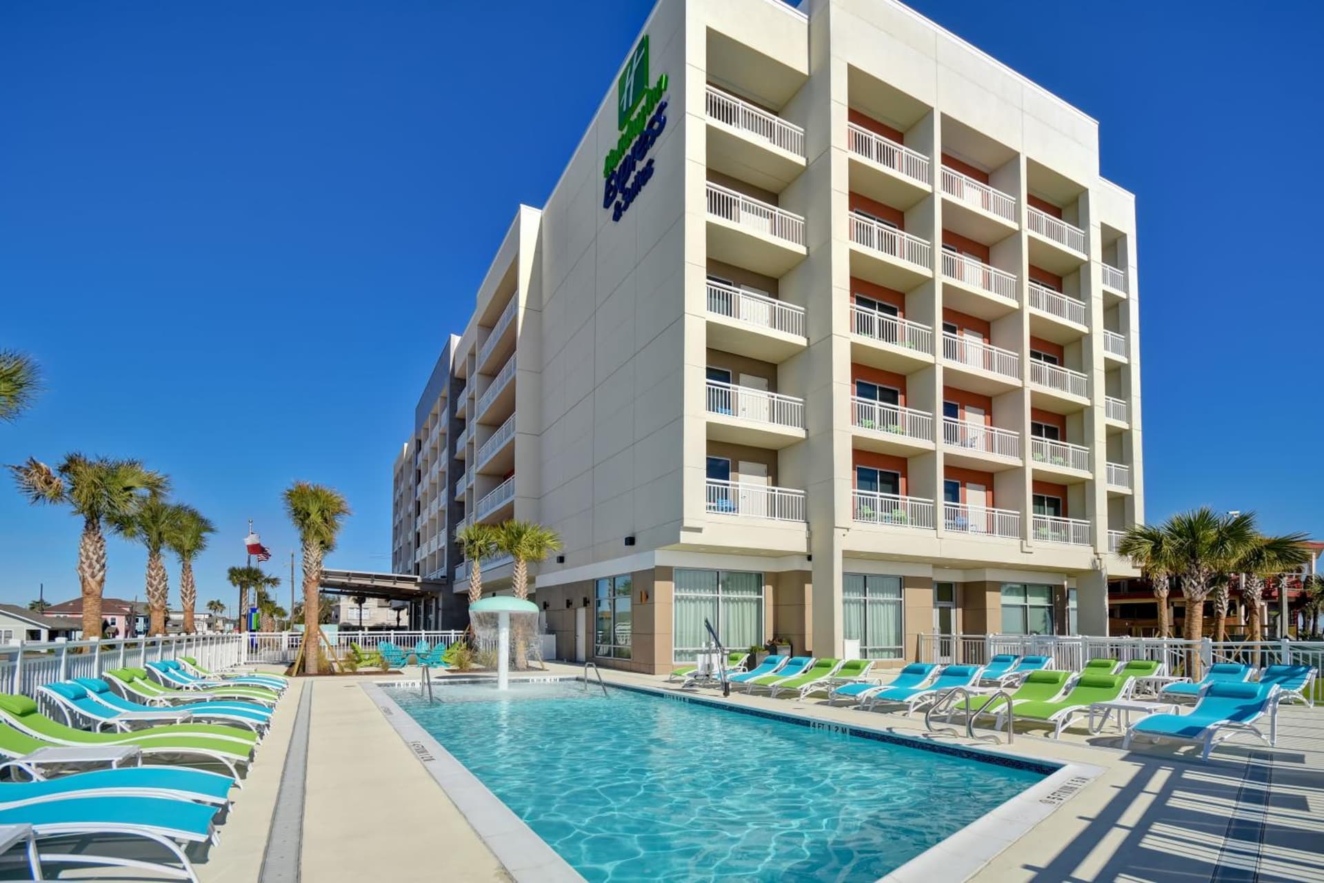 Holiday Inn Express & Suites - Galveston Beach by IHG gallery photo in Galveston, TX — image 22
