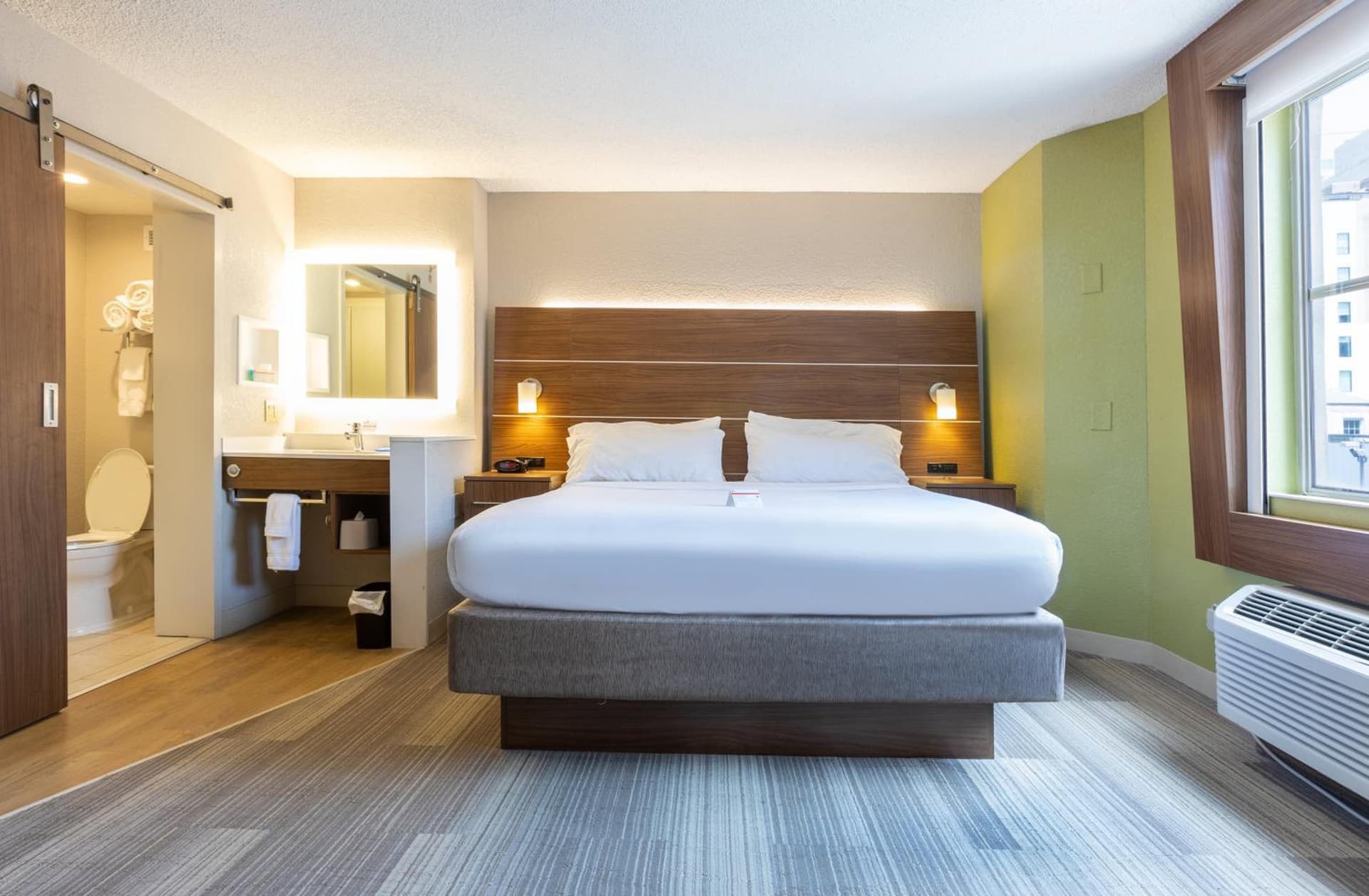 Holiday Inn Express New Orleans Downtown by IHG gallery photo in New Orleans, LA — image 6