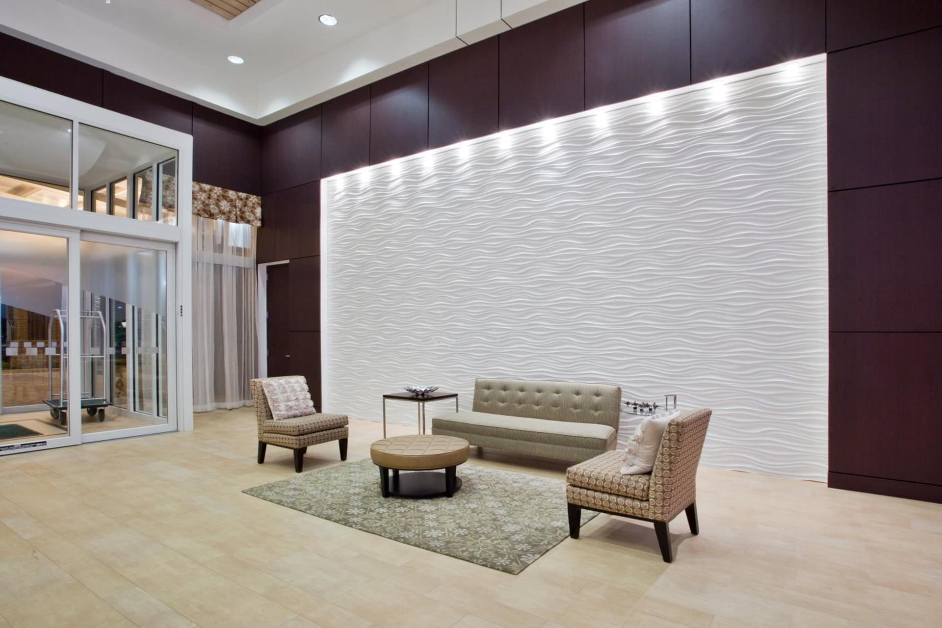 Holiday Inn Macon North by IHG interior in Macon, GA — gallery photo 2