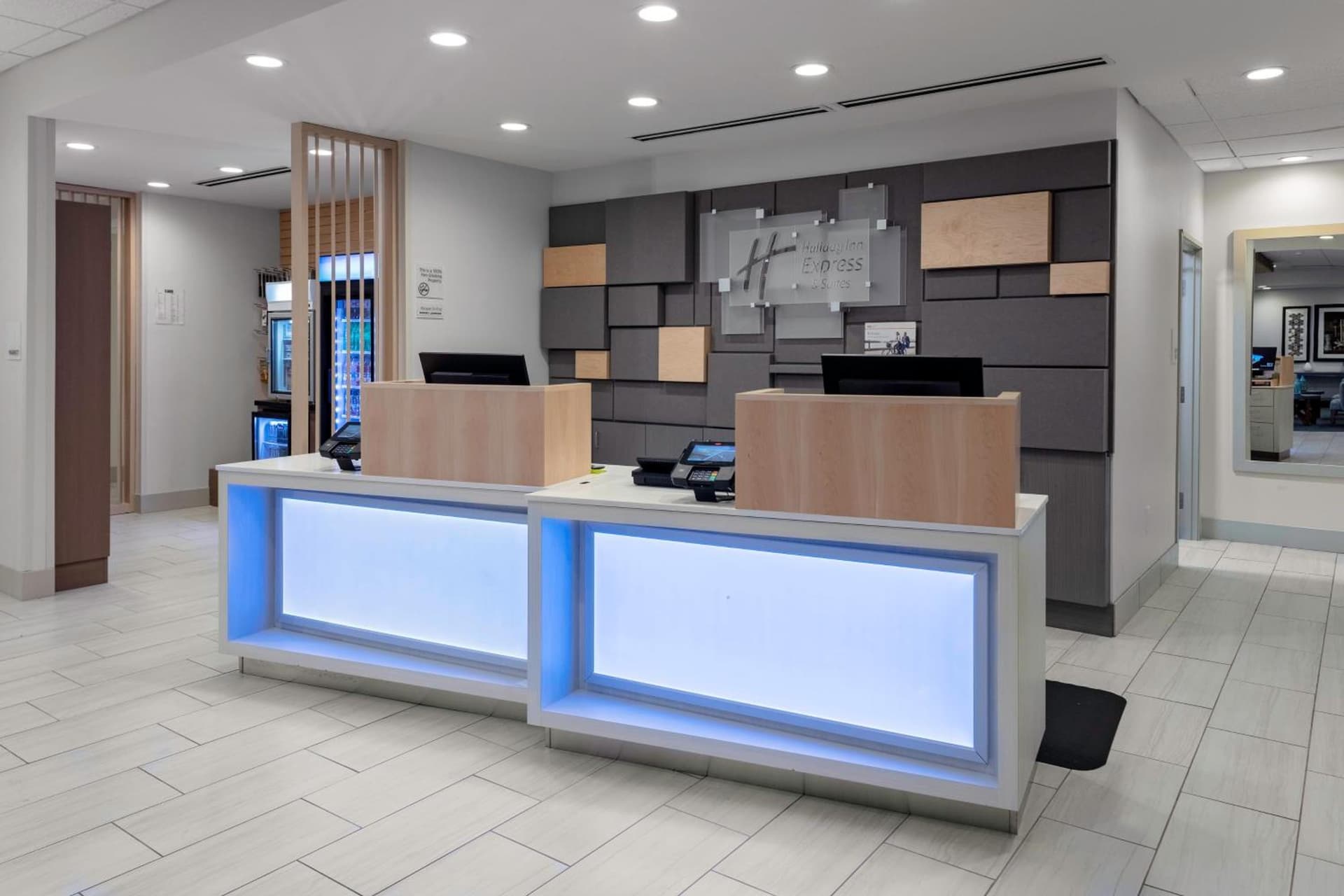 Holiday Inn Express & Suites Wilmington West - Medical Park by IHG gallery photo in Wilmington, NC — image 31