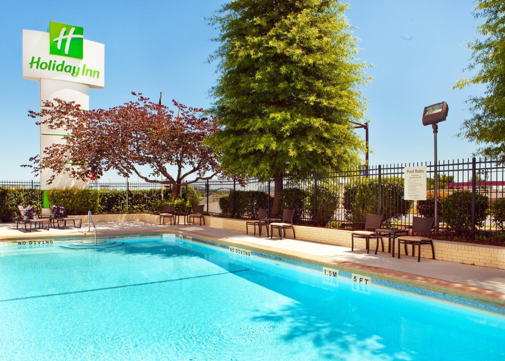 Holiday Inn Little Rock-Presidential-Downtown by IHG interior in Little Rock, AR — gallery photo 2