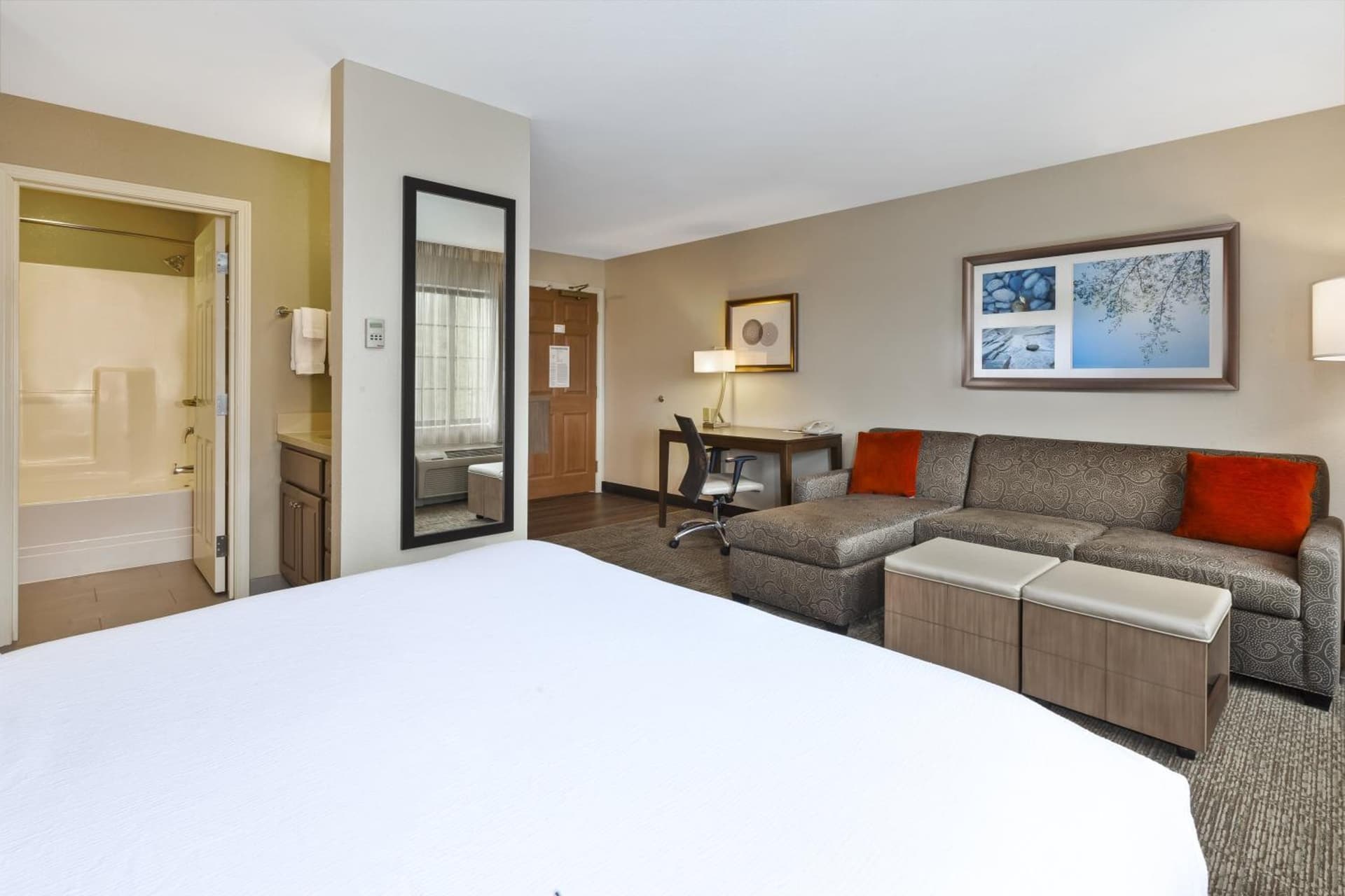 Staybridge Suites Kalamazoo by IHG gallery photo in Kalamazoo, MI — image 31