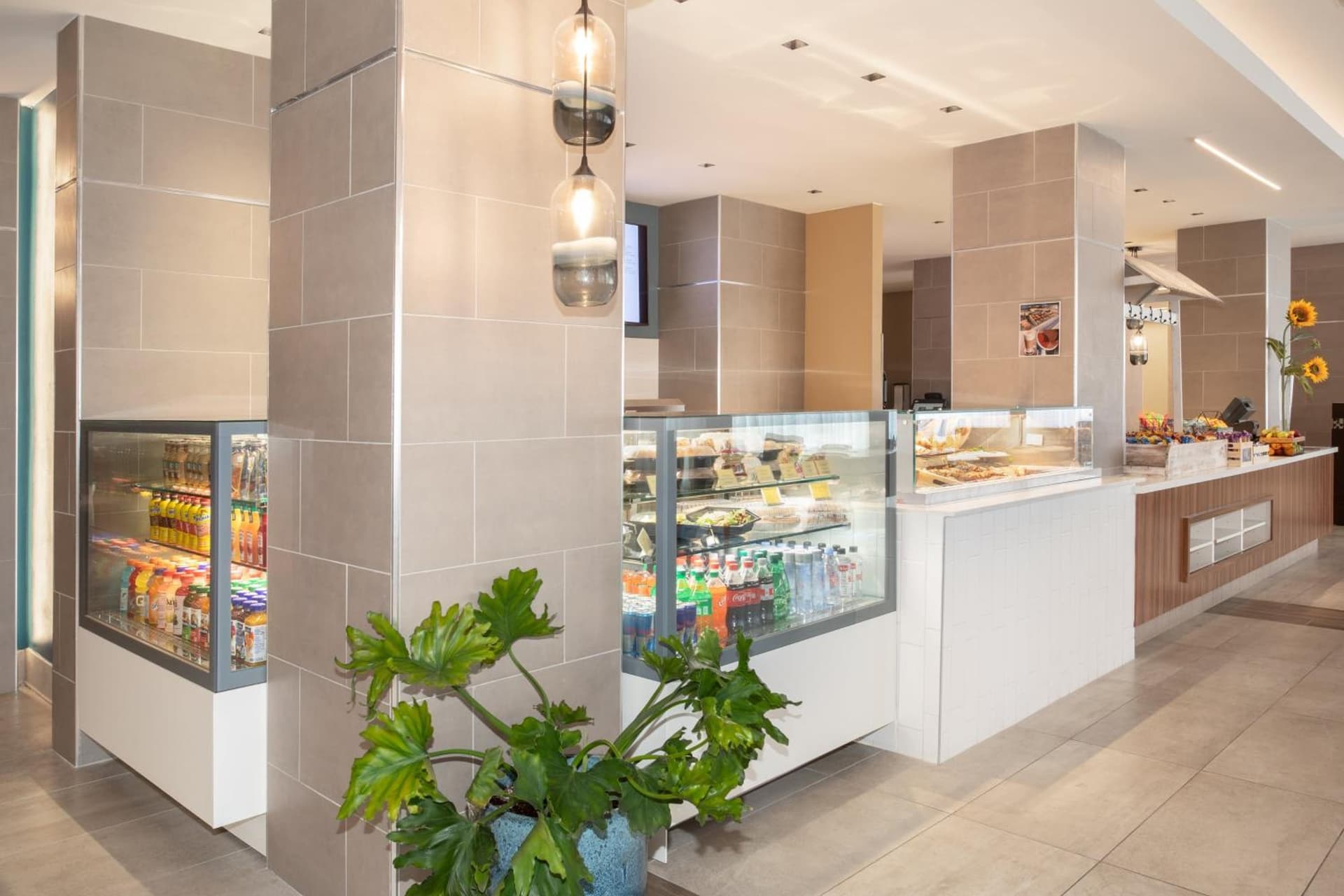Holiday Inn Los Angeles - LAX Airport by IHG gallery photo in Los Angeles, CA — image 31