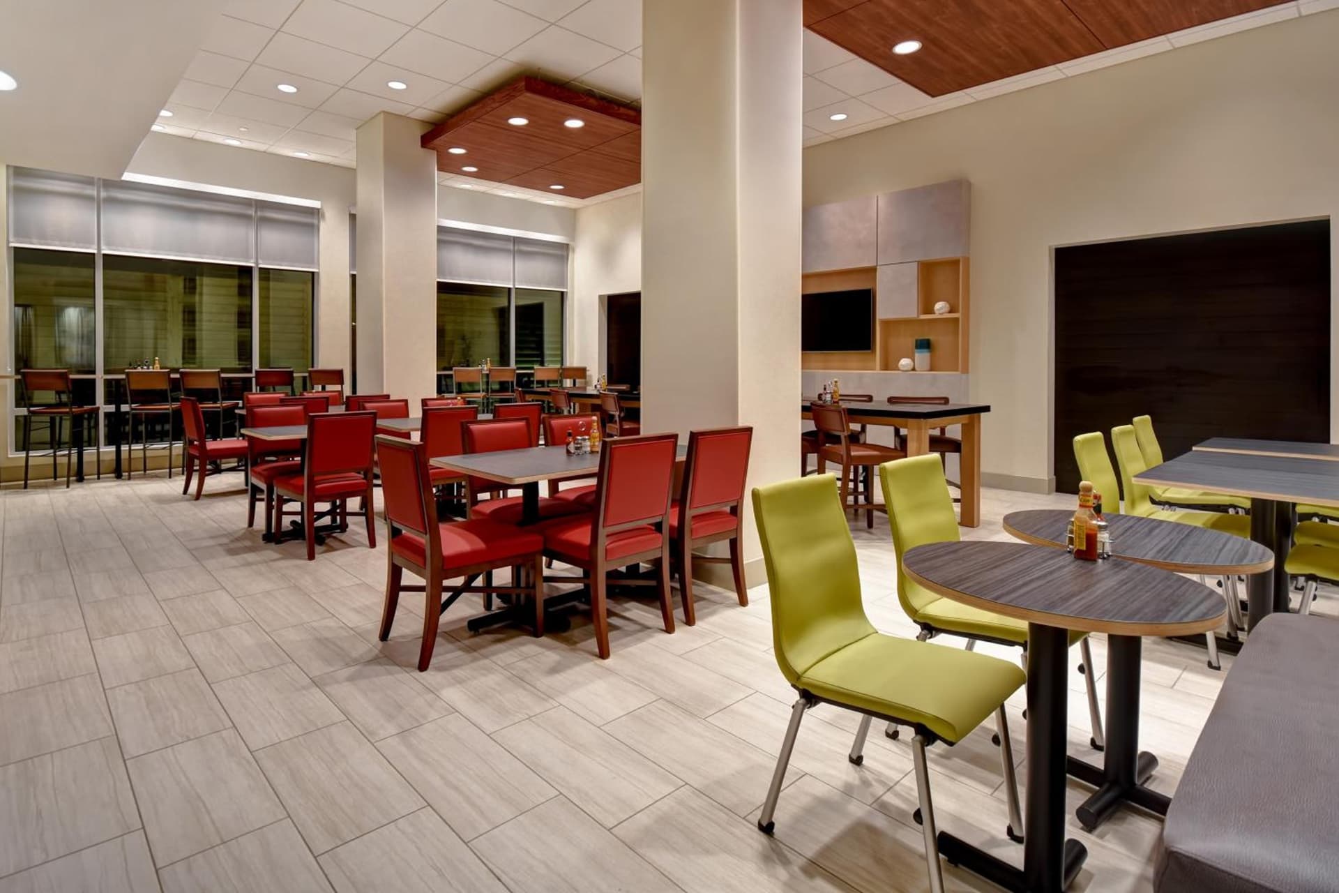 Holiday Inn Express & Suites - Galveston Beach by IHG gallery photo in Galveston, TX — image 26