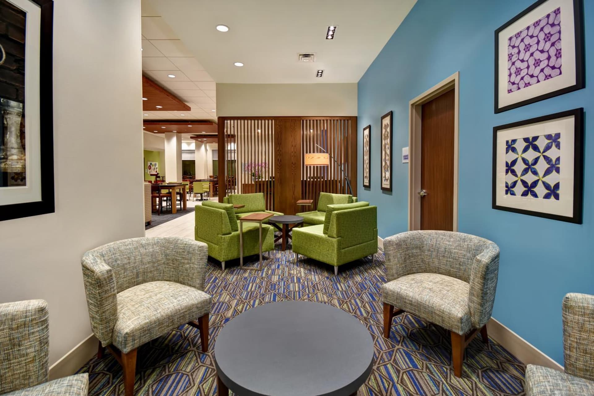 Holiday Inn Express & Suites - Galveston Beach by IHG interior in Galveston, TX — gallery photo 2
