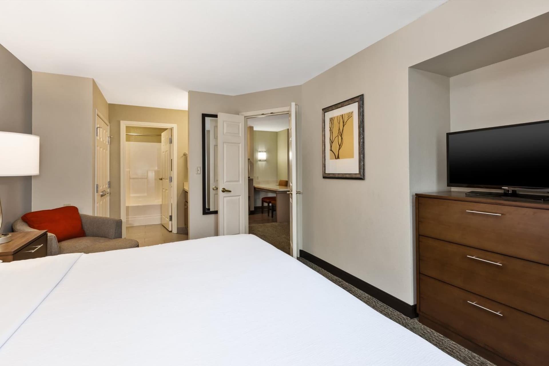 Staybridge Suites Kalamazoo by IHG gallery photo in Kalamazoo, MI — image 23