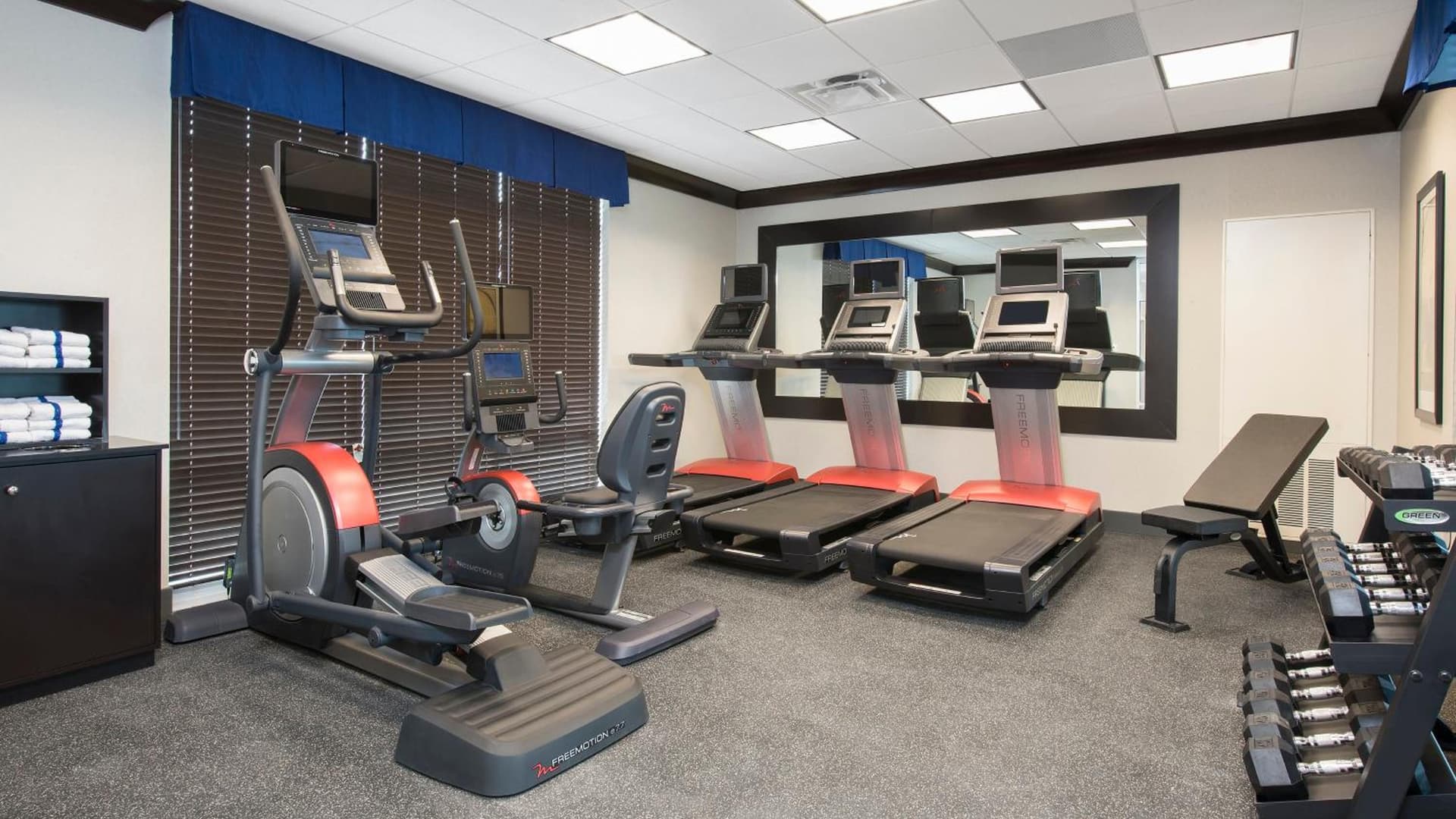 Holiday Inn Indianapolis Airport by IHG gallery photo in Indianapolis, IN — image 49