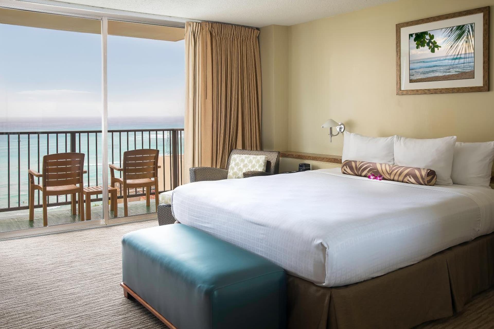 Waikiki Resort Hotel gallery photo in Honolulu, HI — image 44