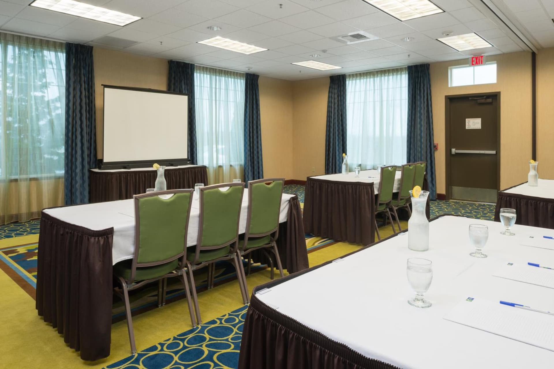 Holiday Inn Express Hotel & Suites North Sequim by IHG gallery photo in Sequim, WA — image 52