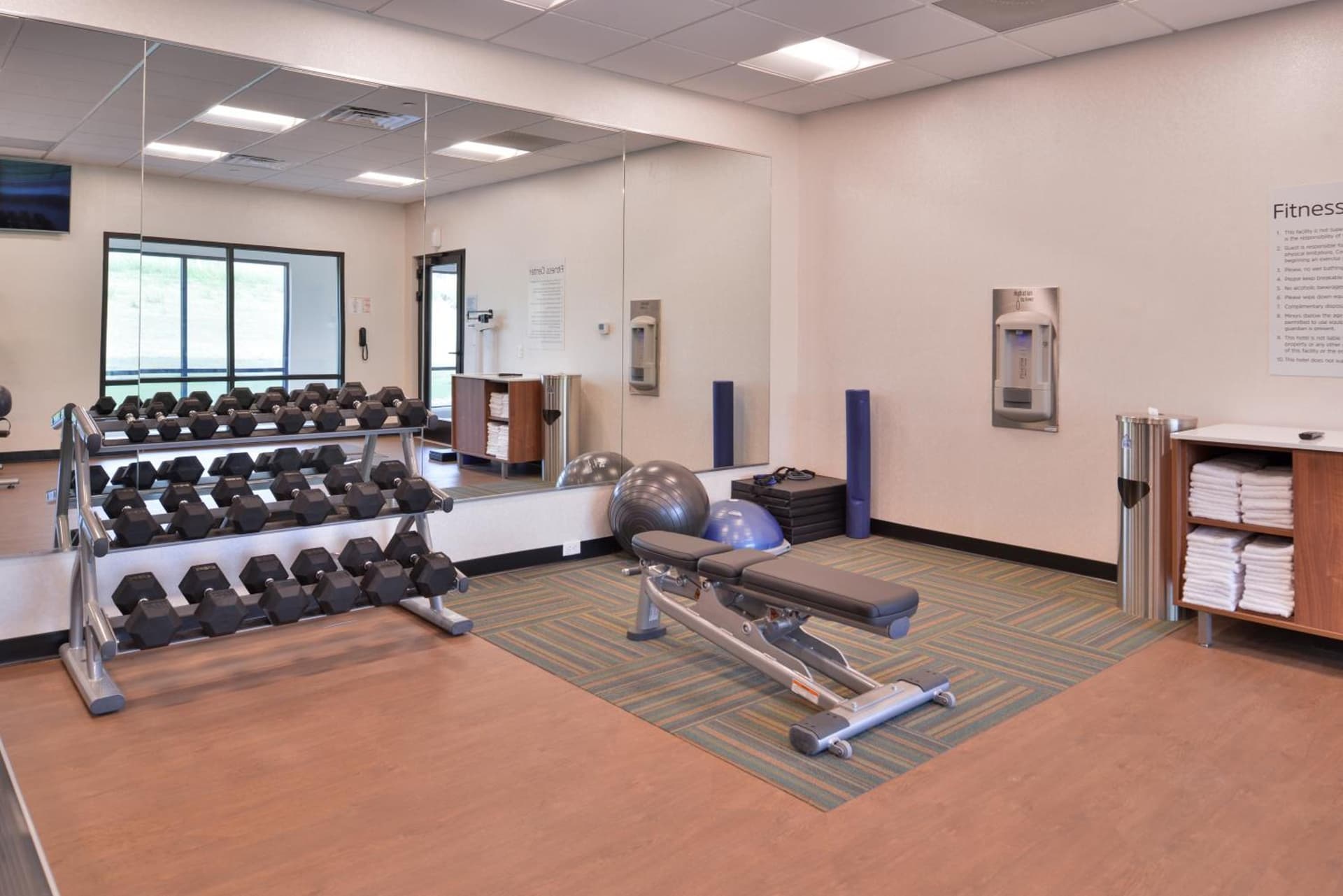 Holiday Inn Express & Suites - Olathe West by IHG property views in Olathe, KS — gallery photo 3