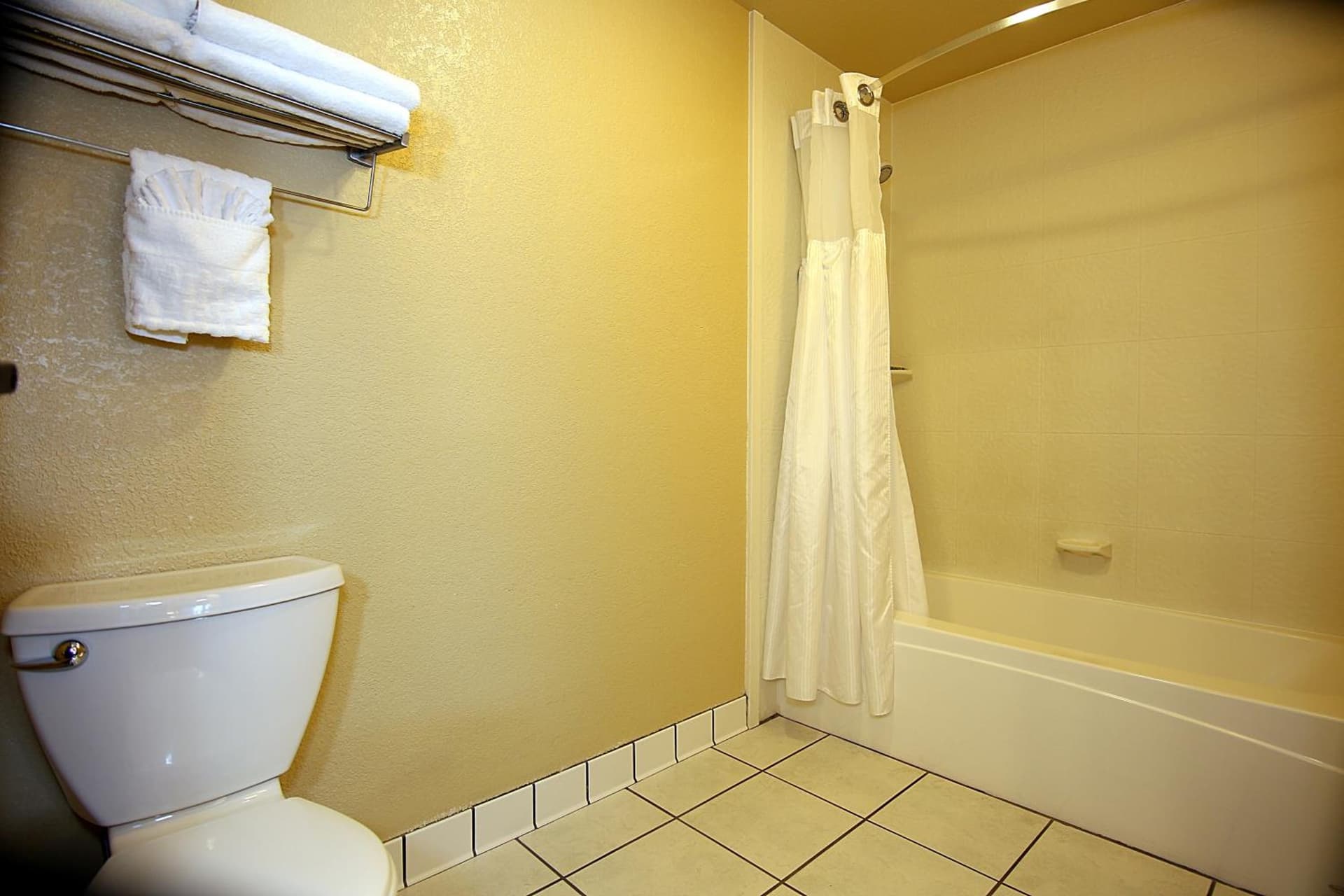 Best Western Windsor Inn gallery photo in Ashland, OR — image 14