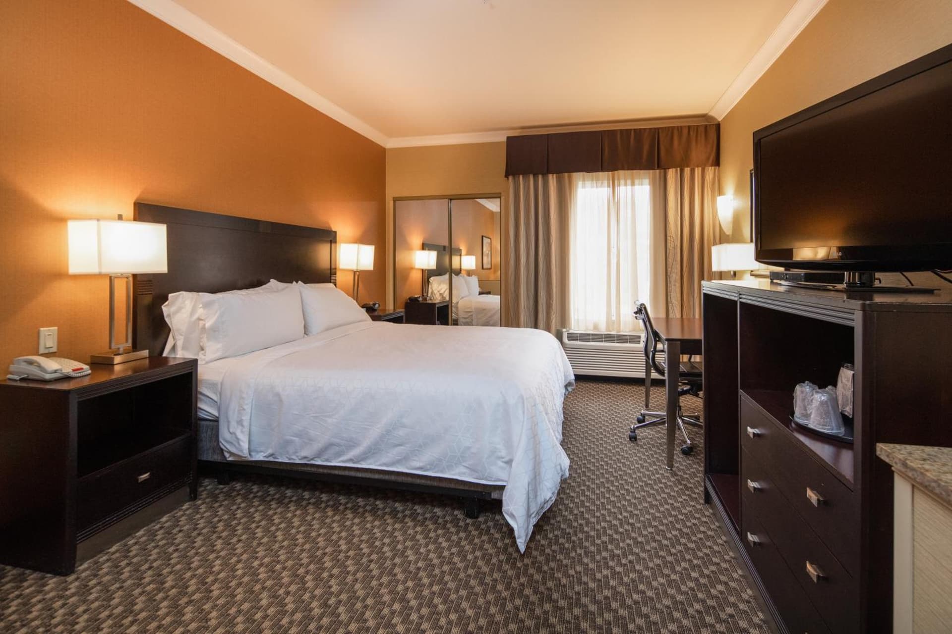 Holiday Inn Express Castro Valley - I-580 by IHG gallery photo in Castro Valley, CA — image 32