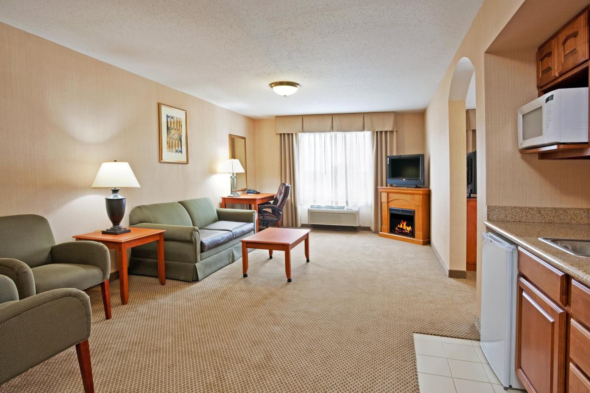 Holiday Inn Express Hotel & Suites Howell by IHG gallery photo in Howell, MI — image 55