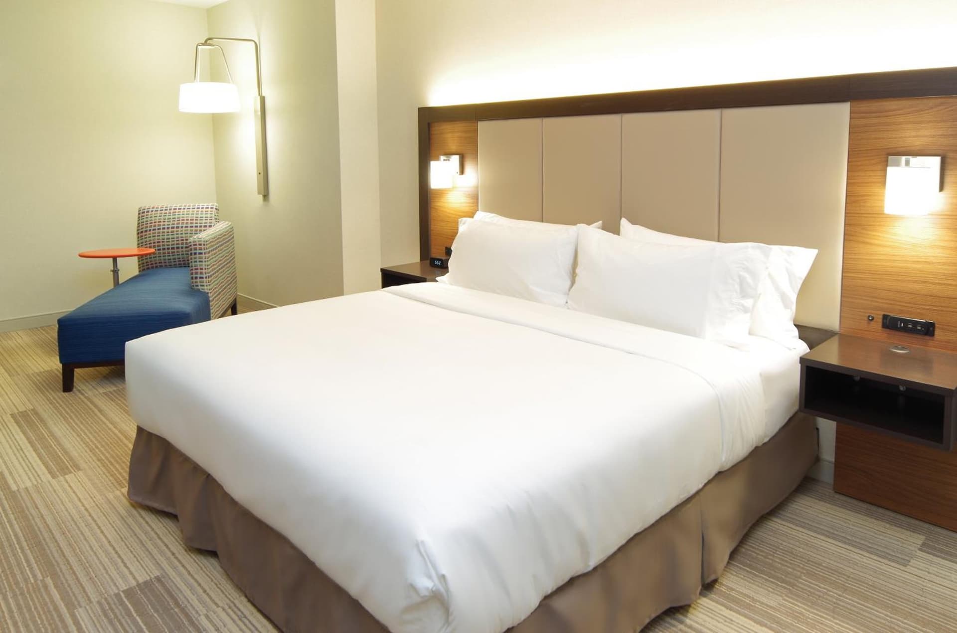 Holiday Inn Express & Suites - Phoenix North - Scottsdale by IHG gallery photo in Phoenix, AZ — image 23