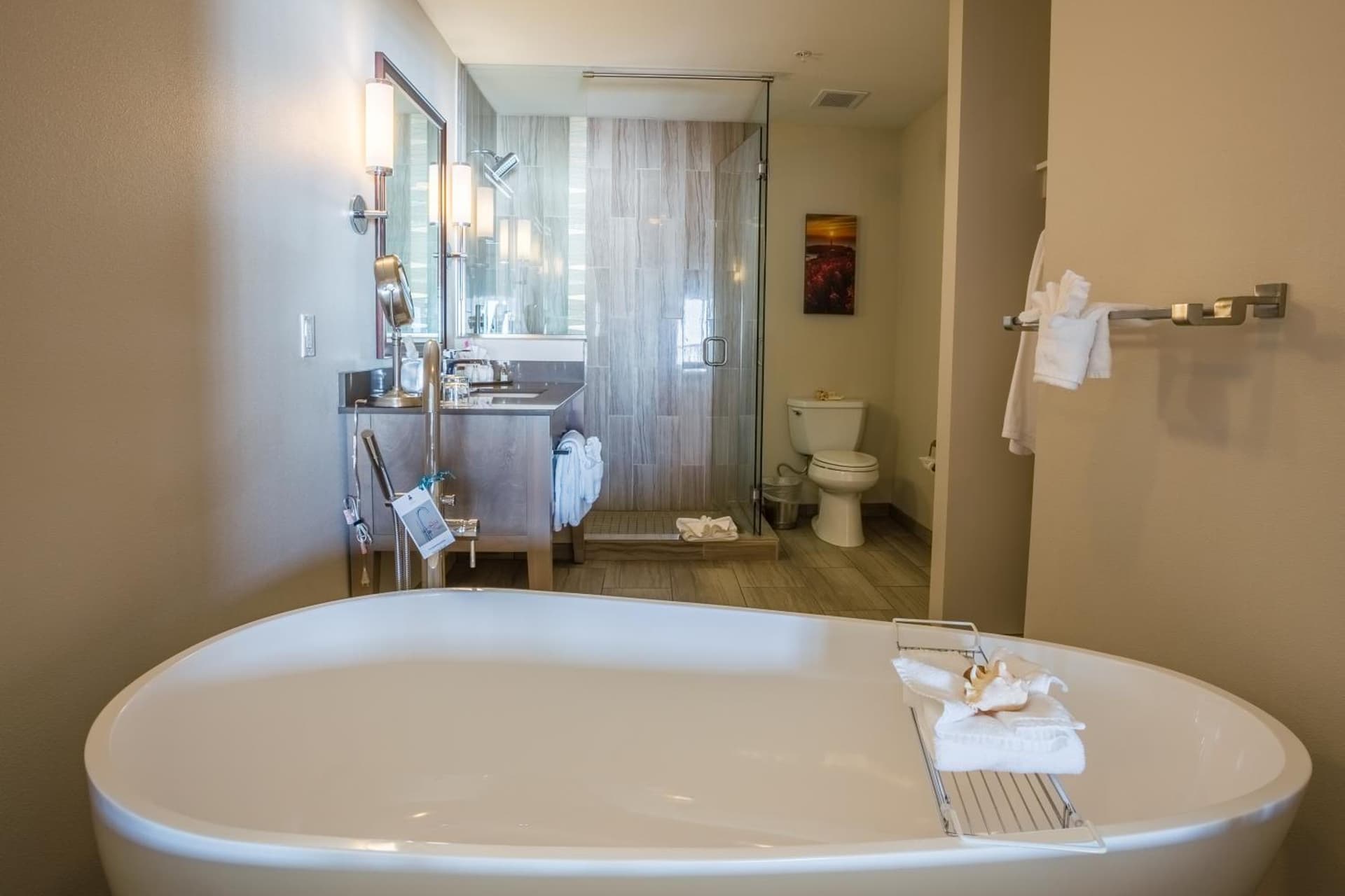 Inn at Nye Beach interior in Newport, OR — gallery photo 2