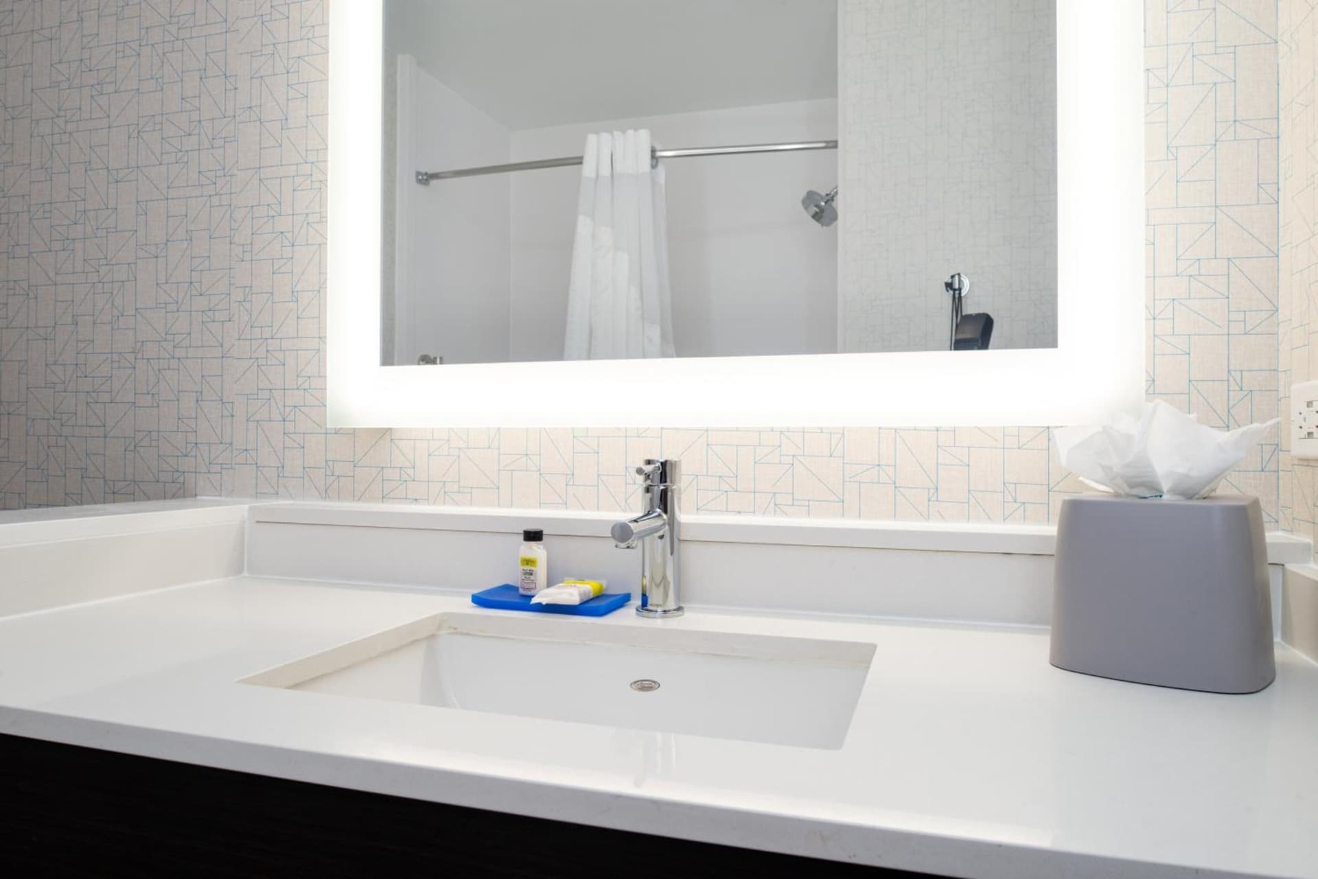 Holiday Inn Express & Suites - Romeoville - Joliet North by IHG gallery photo in Romeoville, IL — image 8