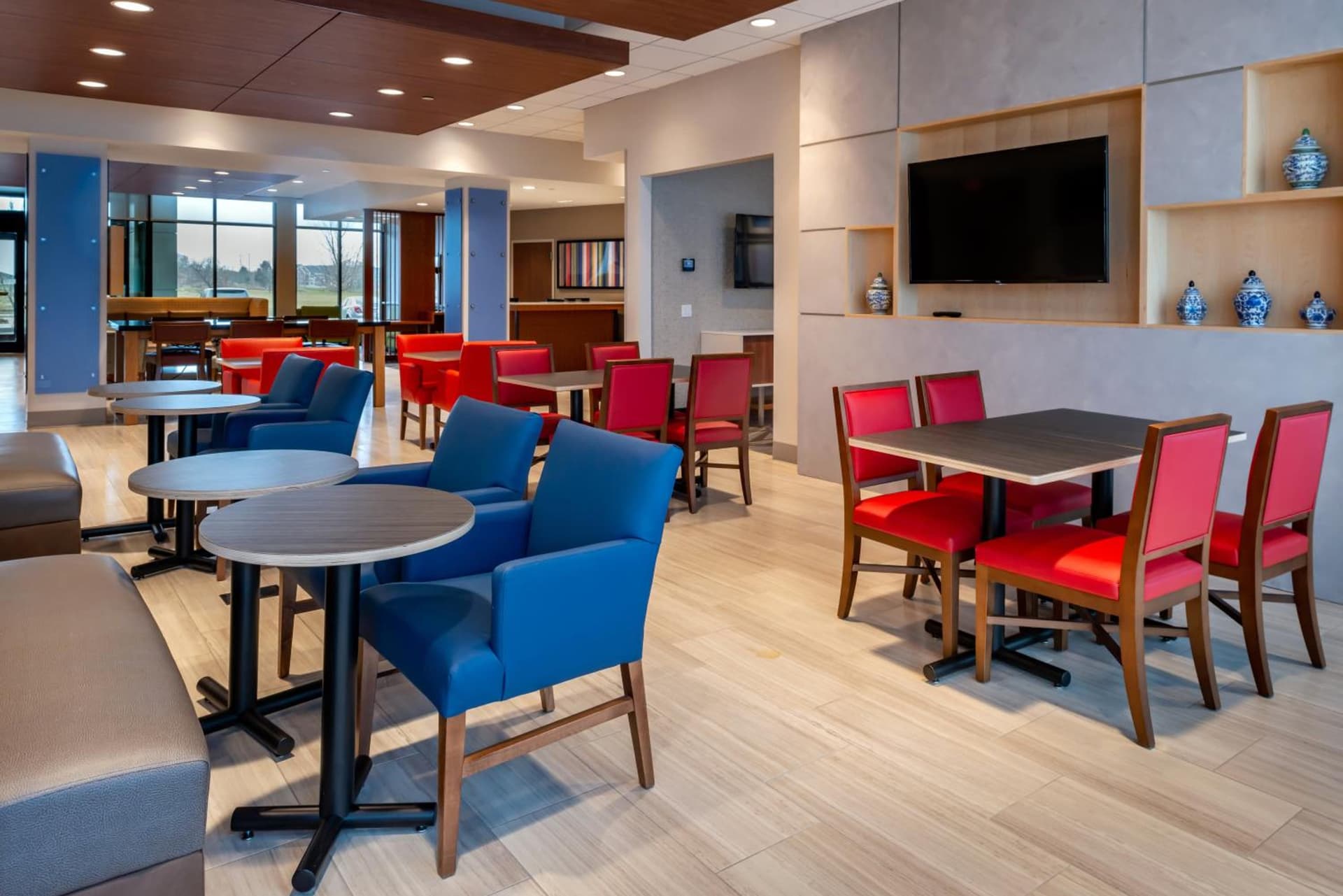 Holiday Inn Express & Suites - Romeoville - Joliet North by IHG gallery photo in Romeoville, IL — image 55