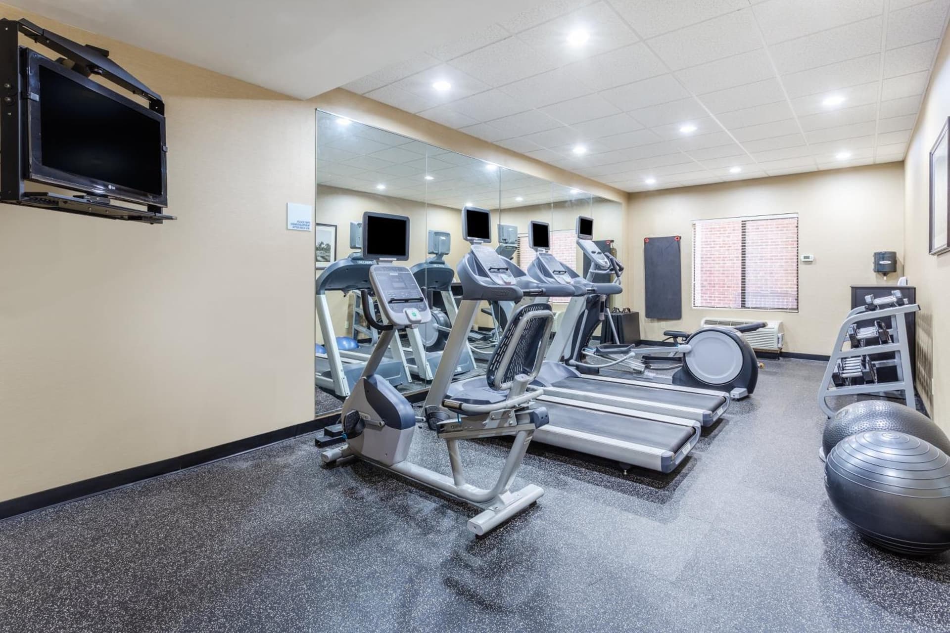 Holiday Inn Express Charles Town by IHG gallery photo in Shenandoah Junction, WV — image 48