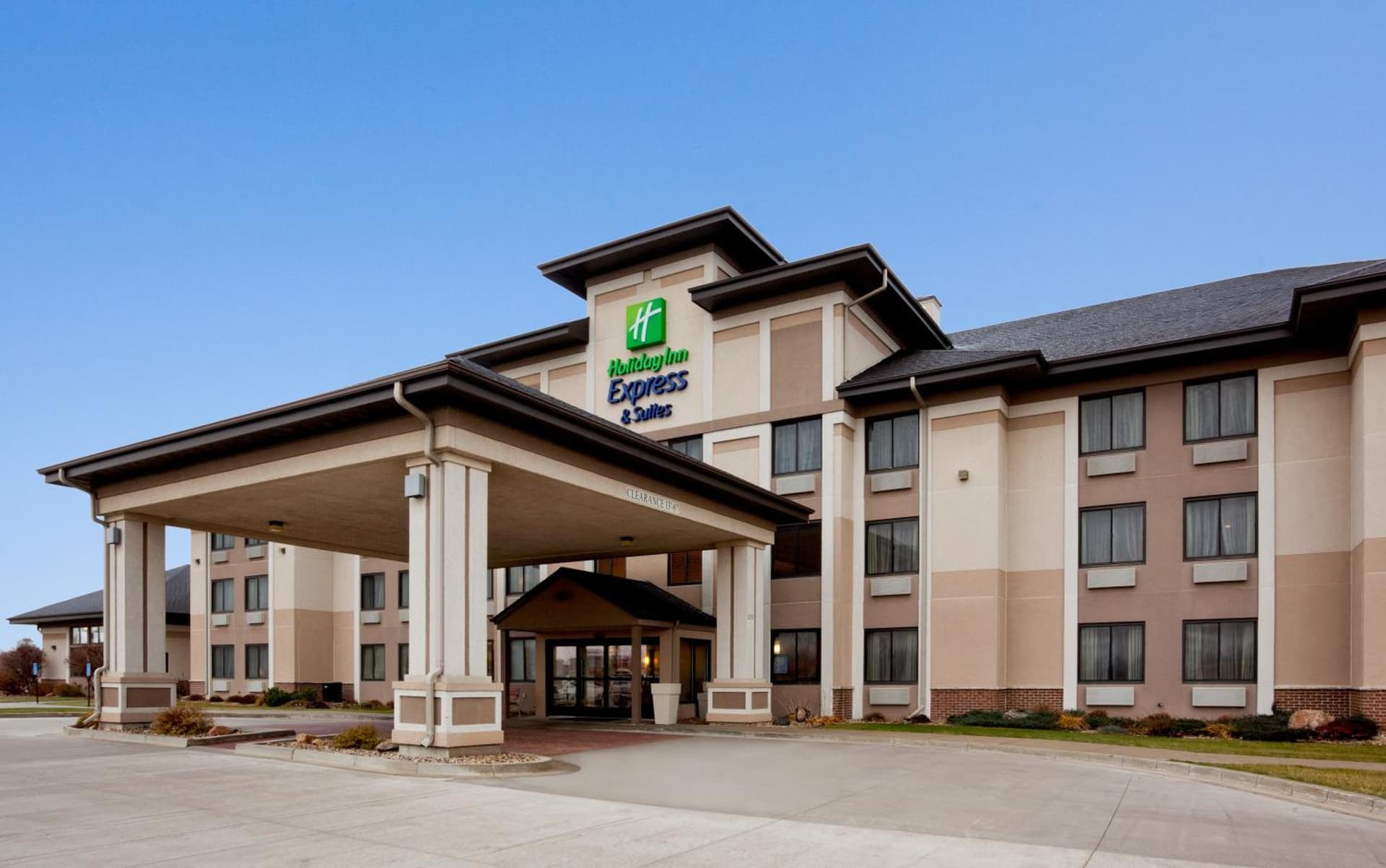 Holiday Inn Express & Suites - Worthington by IHG featured exterior or lobby in Worthington, MN — similar hotel