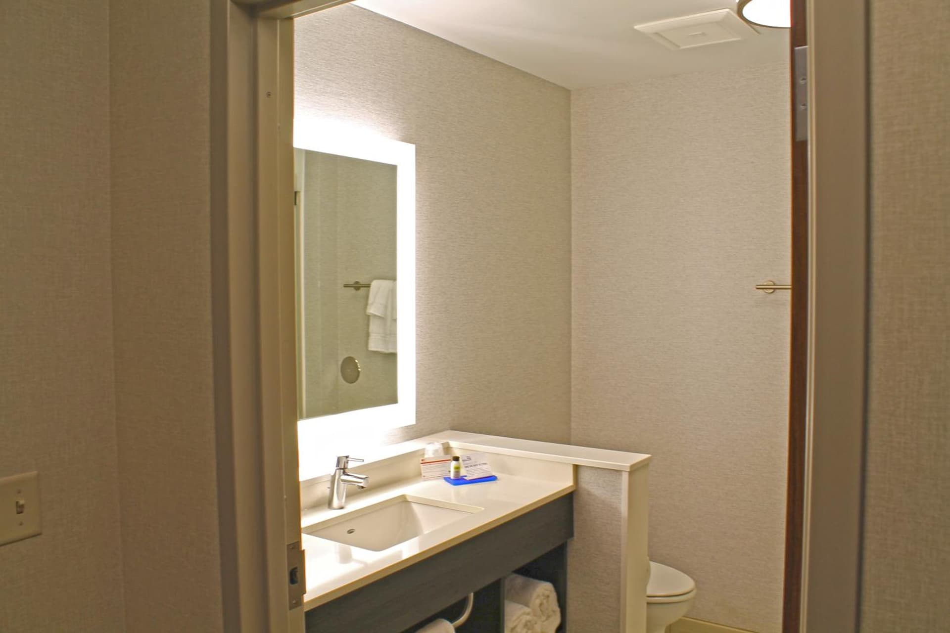 Holiday Inn Express & Suites - St. Louis South - I-55 by IHG gallery photo in Mattese, MO — image 47