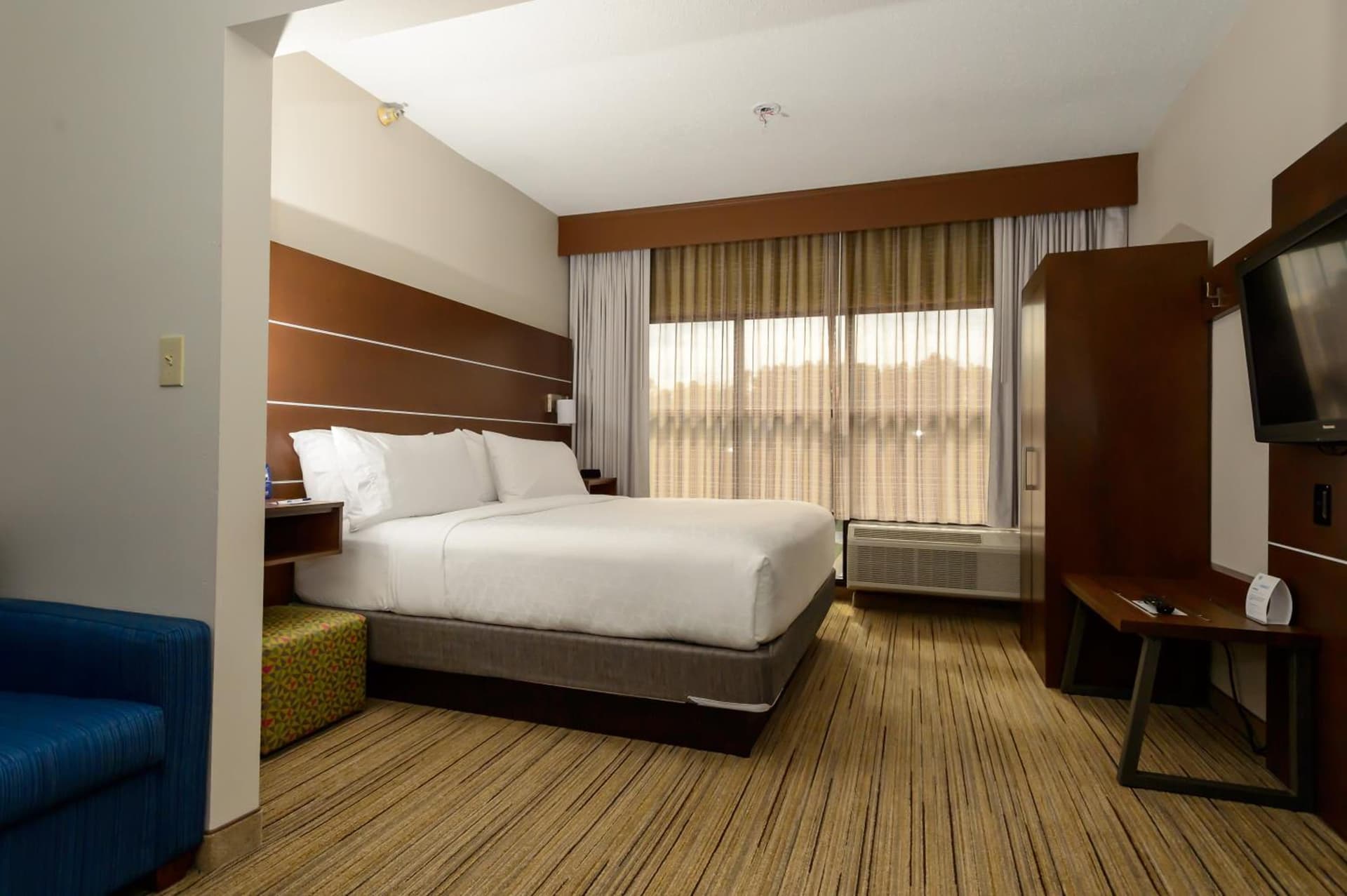 Holiday Inn Express Hillsborough-Durham Area by IHG gallery photo in Hillsborough, NC — image 7