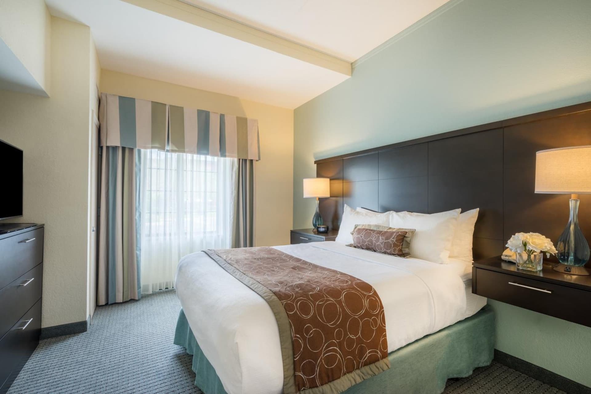 Staybridge Suites Wilmington - Brandywine Valley by IHG gallery photo in Glen Mills, PA — image 17