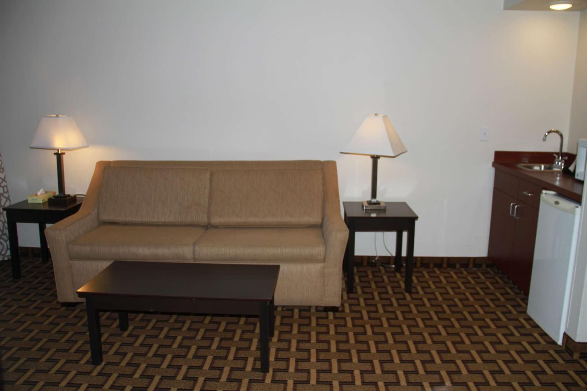 SureStay Plus Hotel by Best Western Coralville Iowa City gallery photo in Coralville, IA — image 4