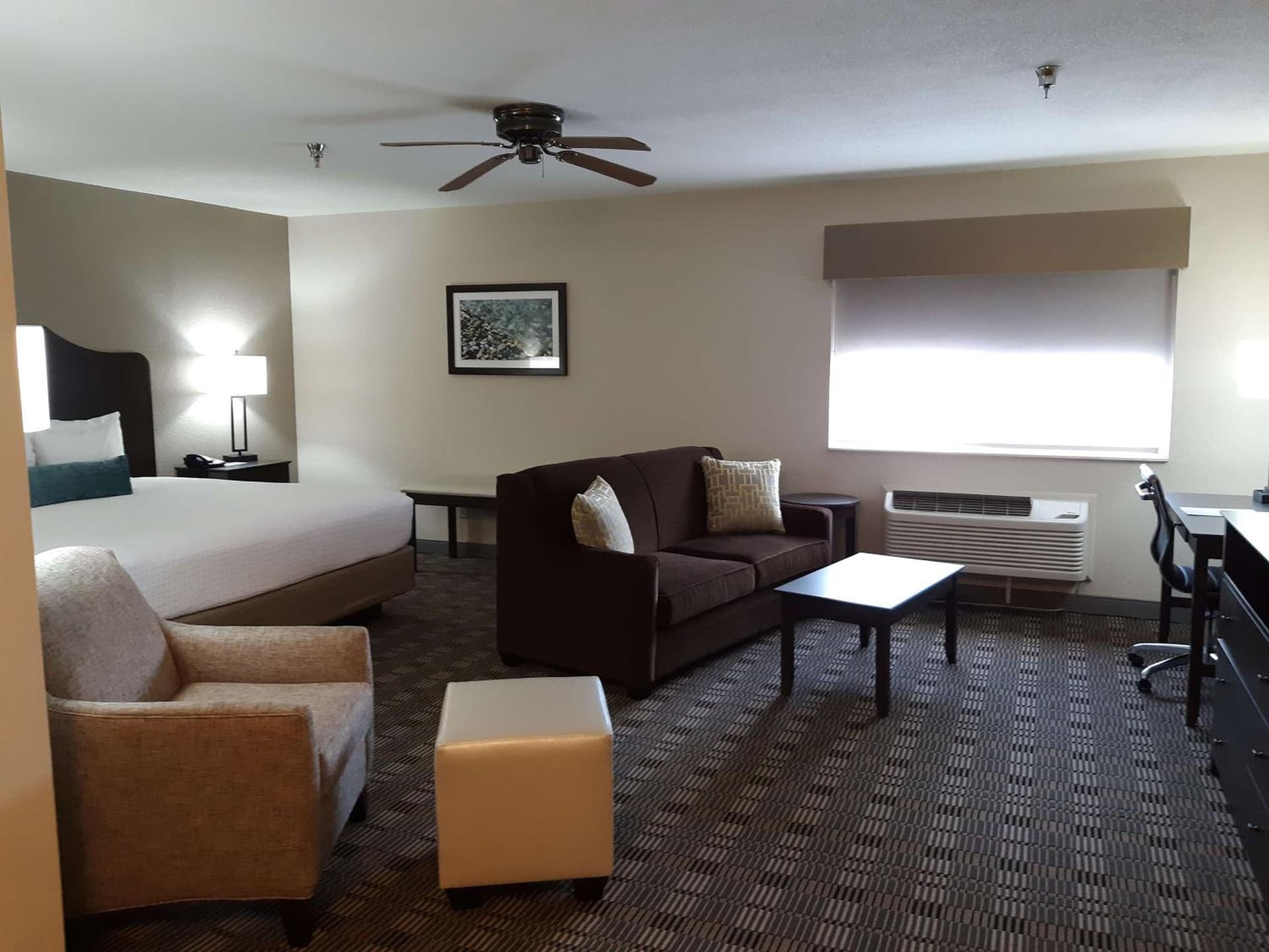 Best Western TimberRidge Inn property views in Grove, OK — gallery photo 3